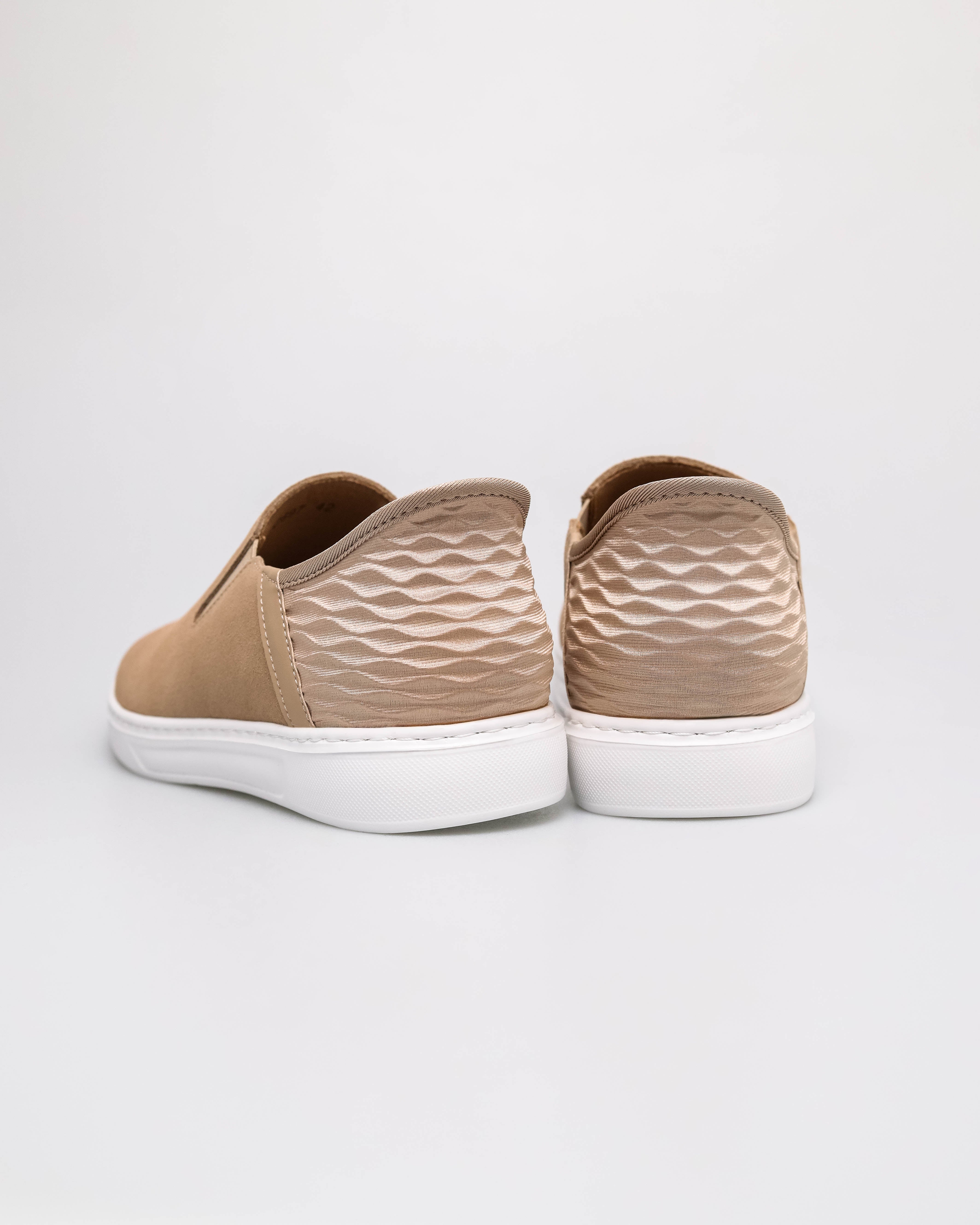 #color_beige