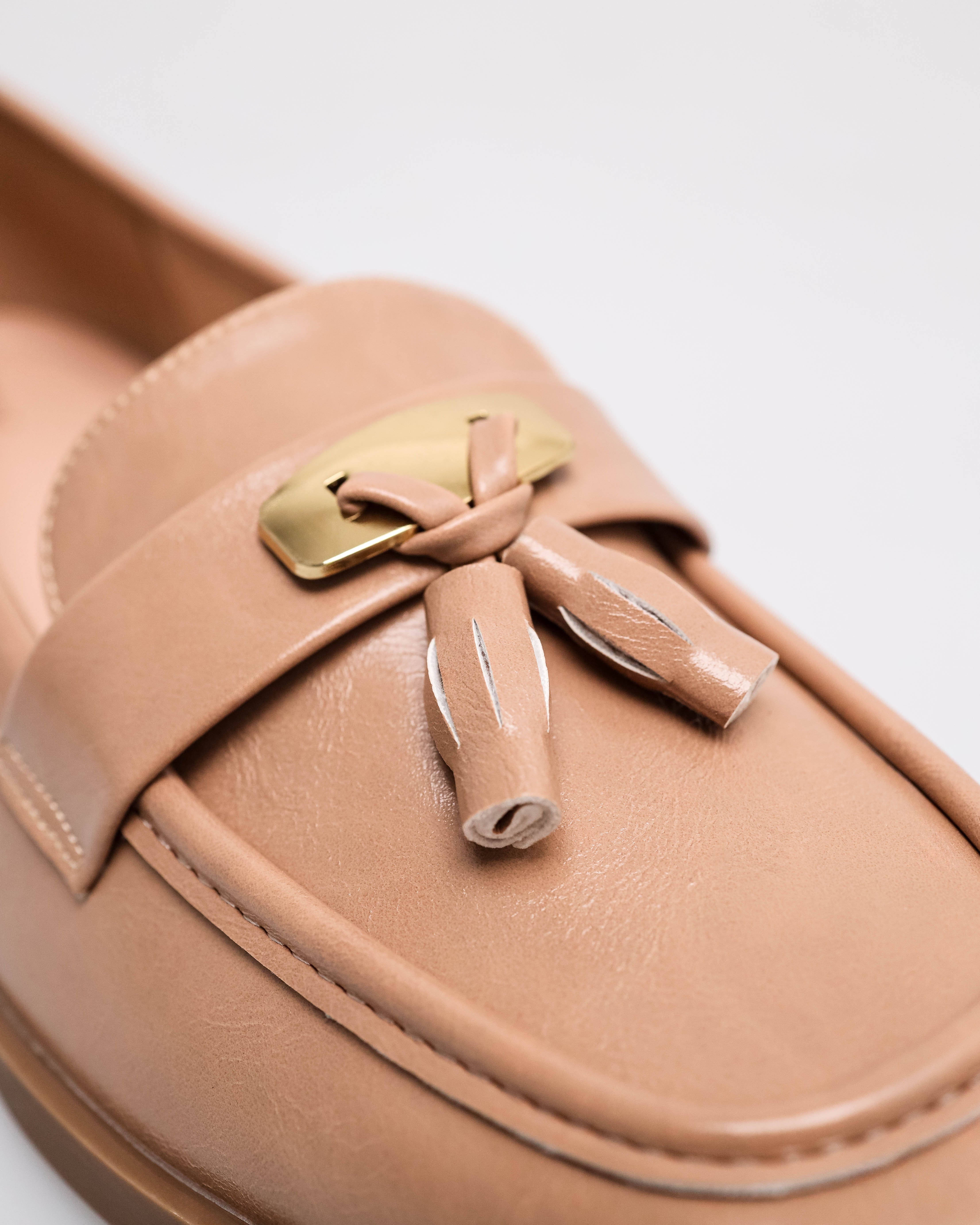 #color_khaki
