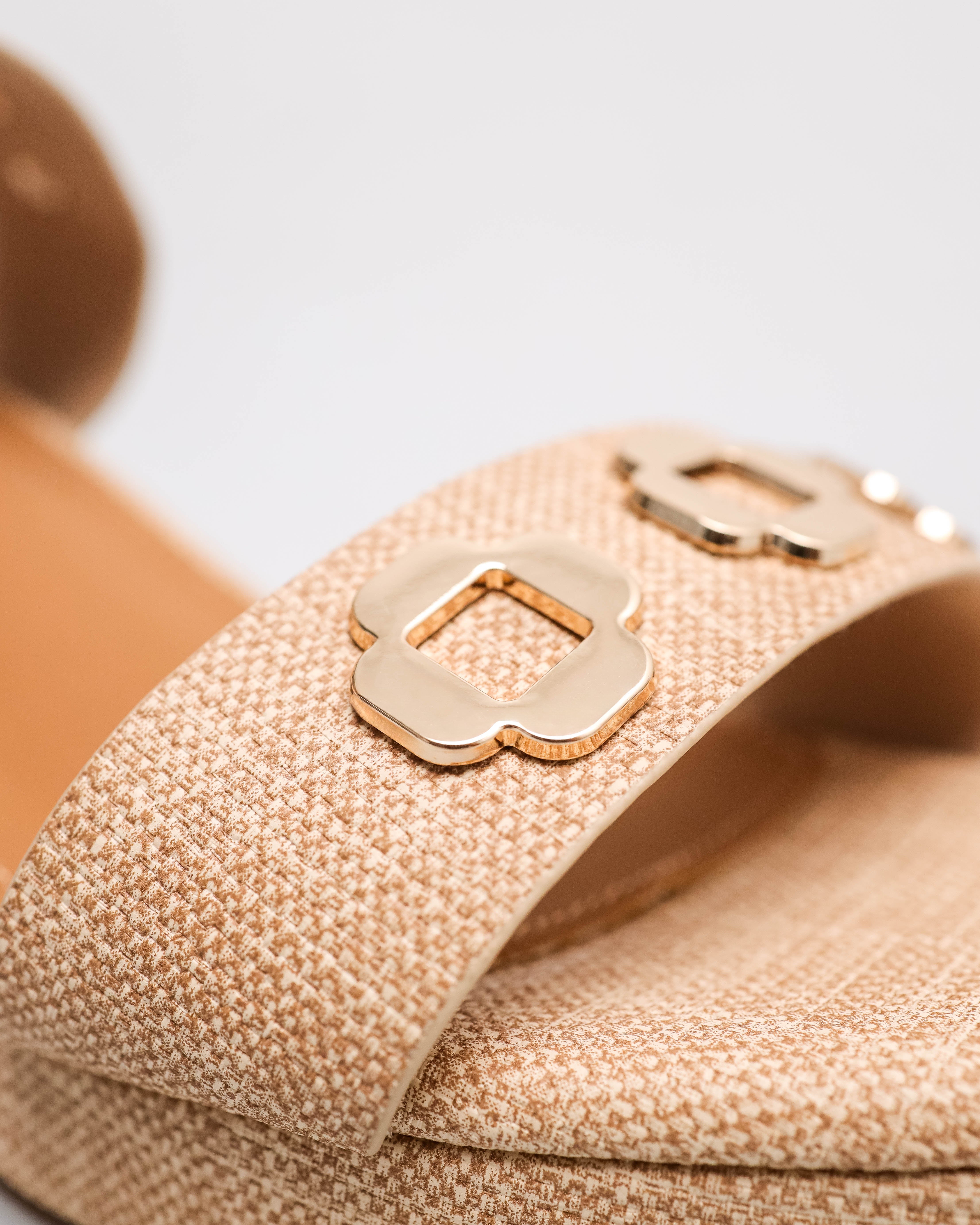 #color_beige