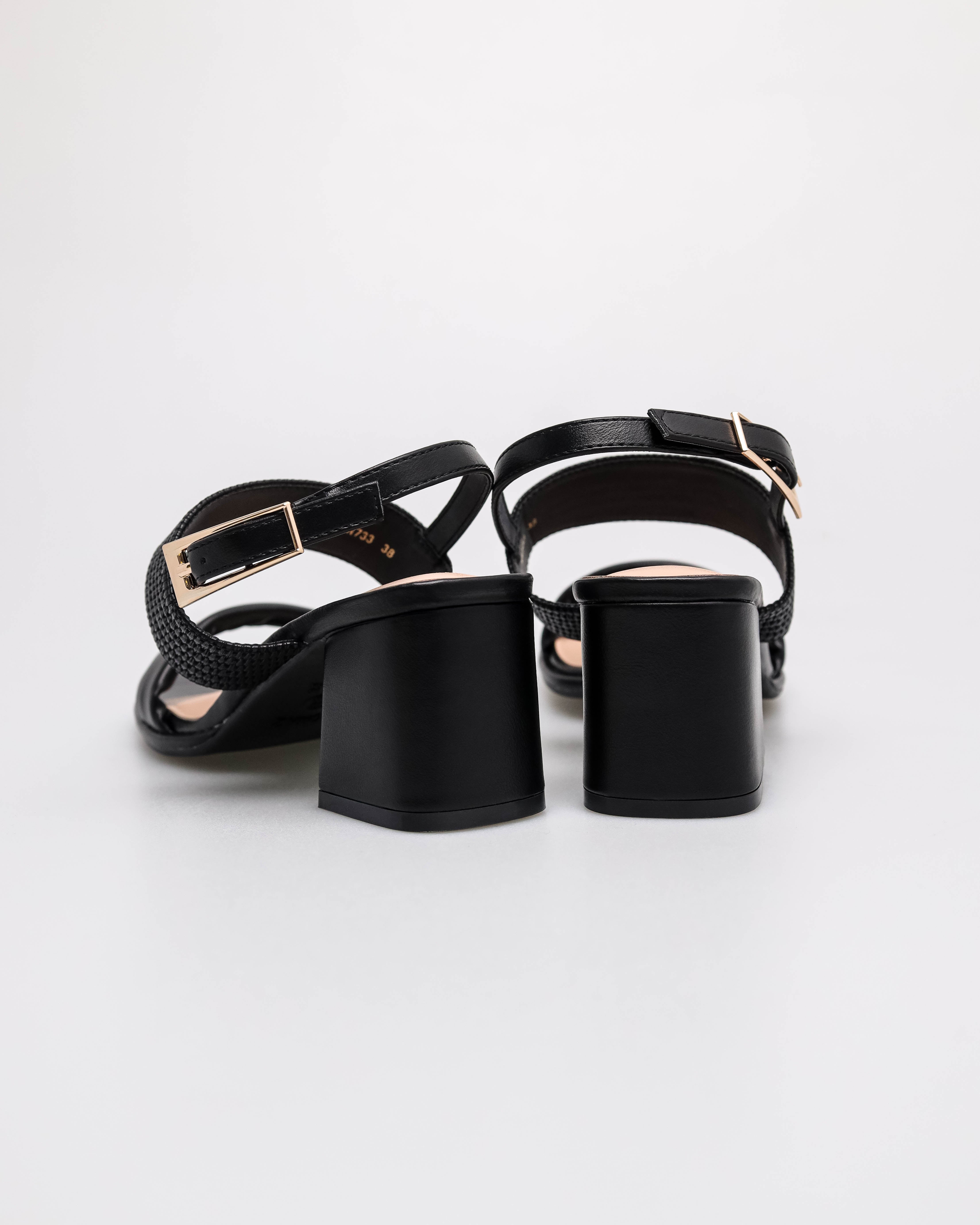 #color_black