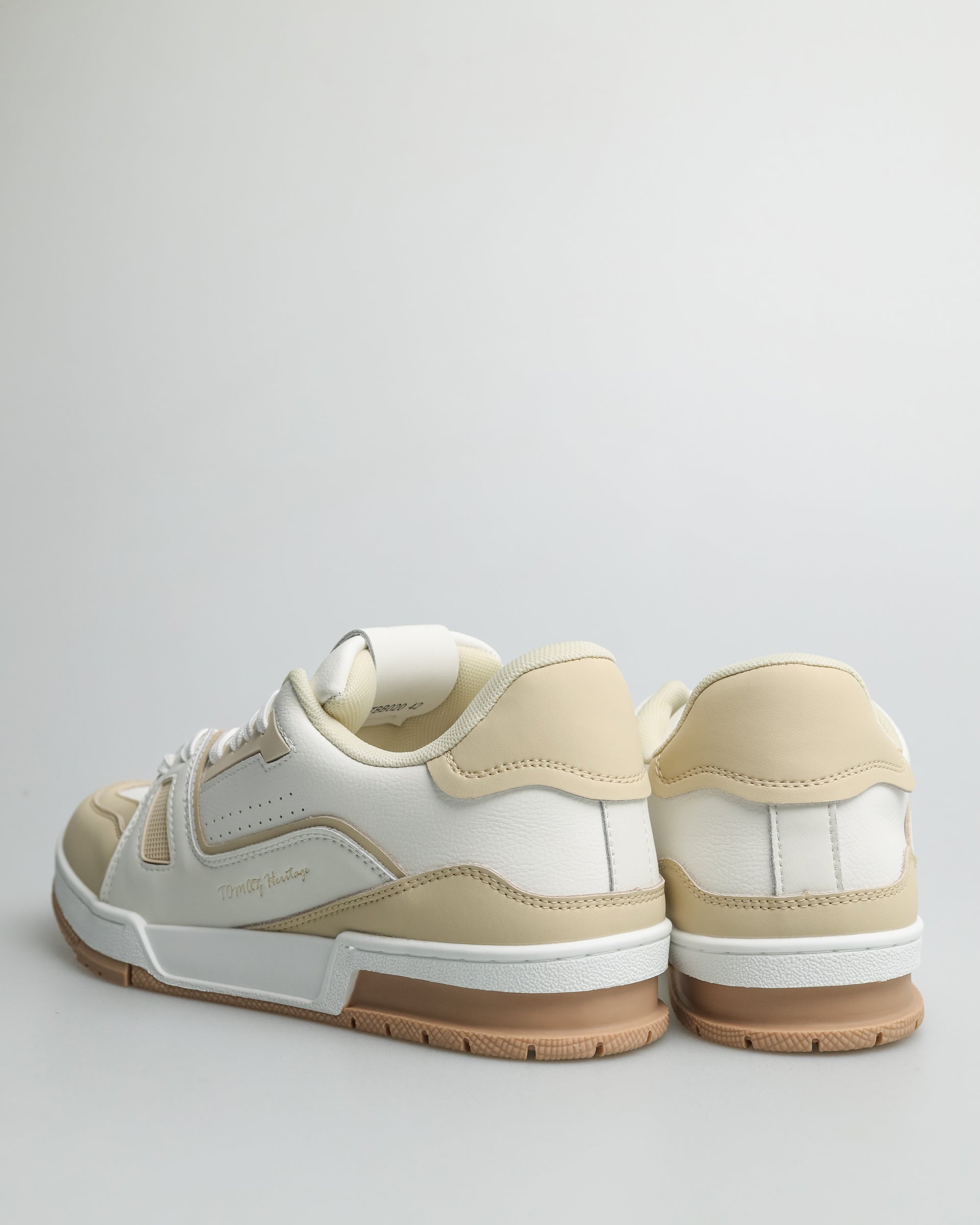 #color_white/beige