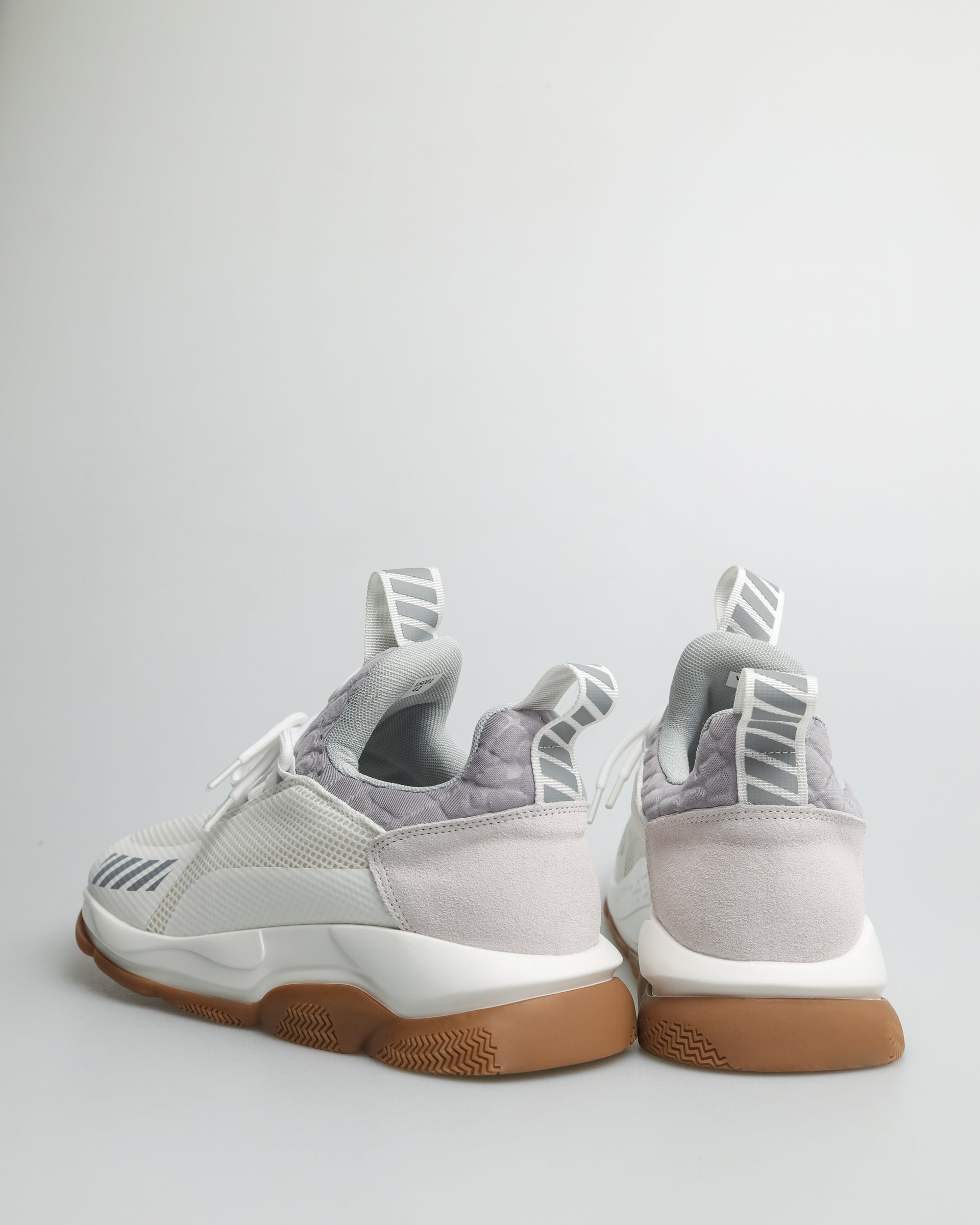 #color_white/grey
