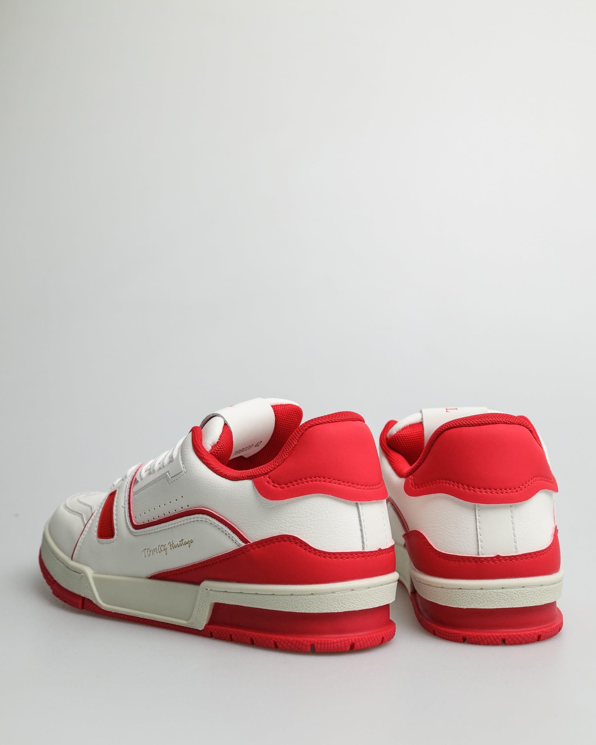 #color_white/red