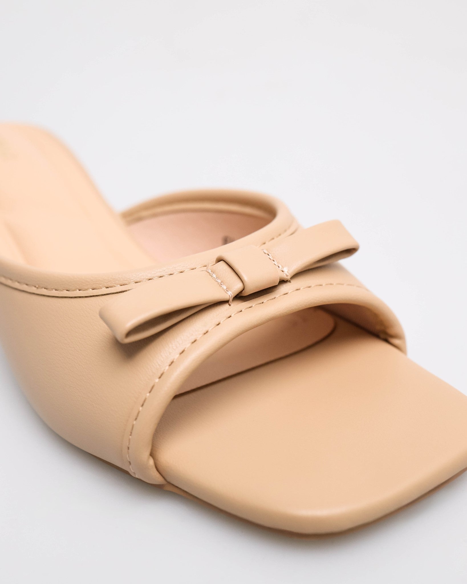 #color_beige