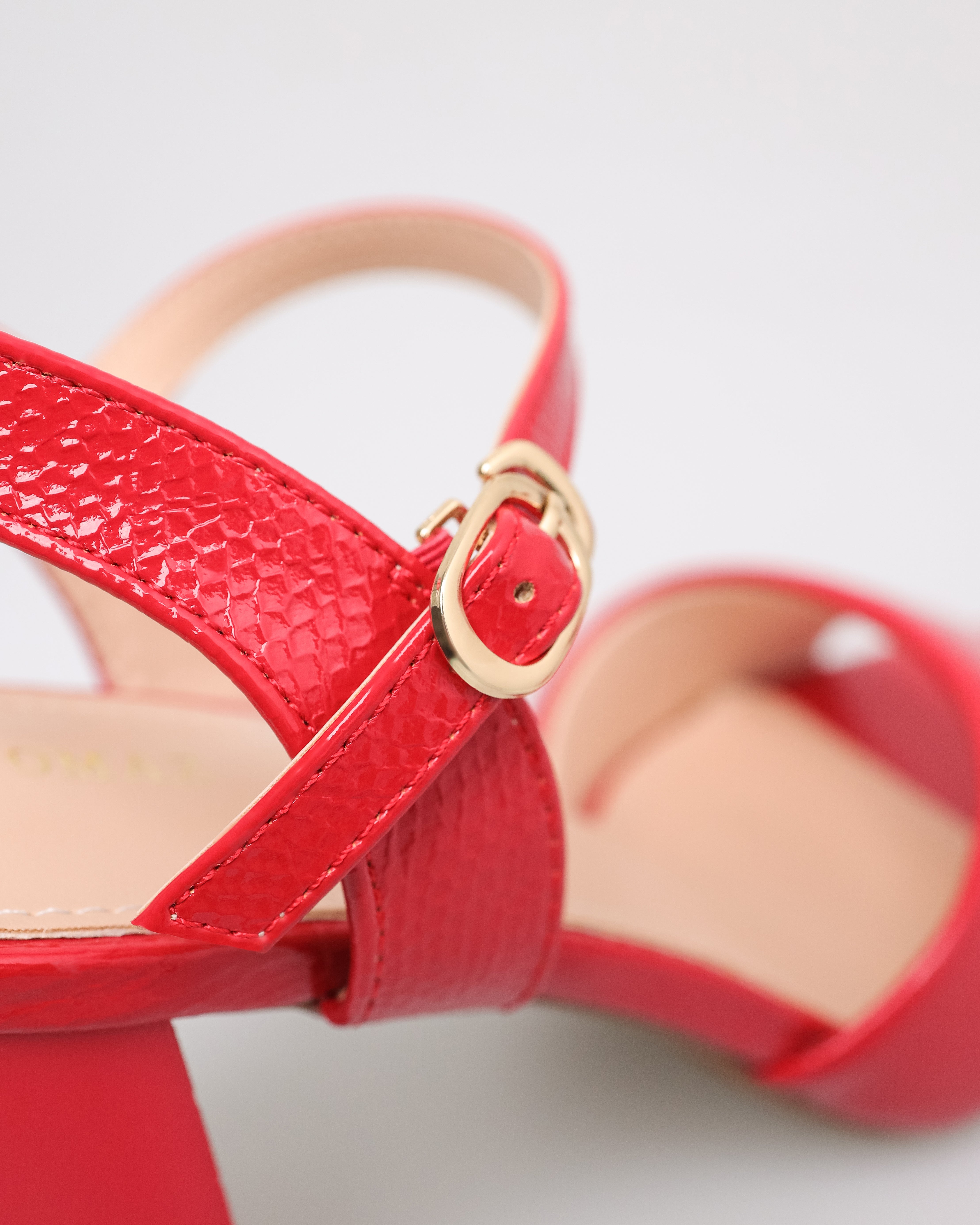 #color_red