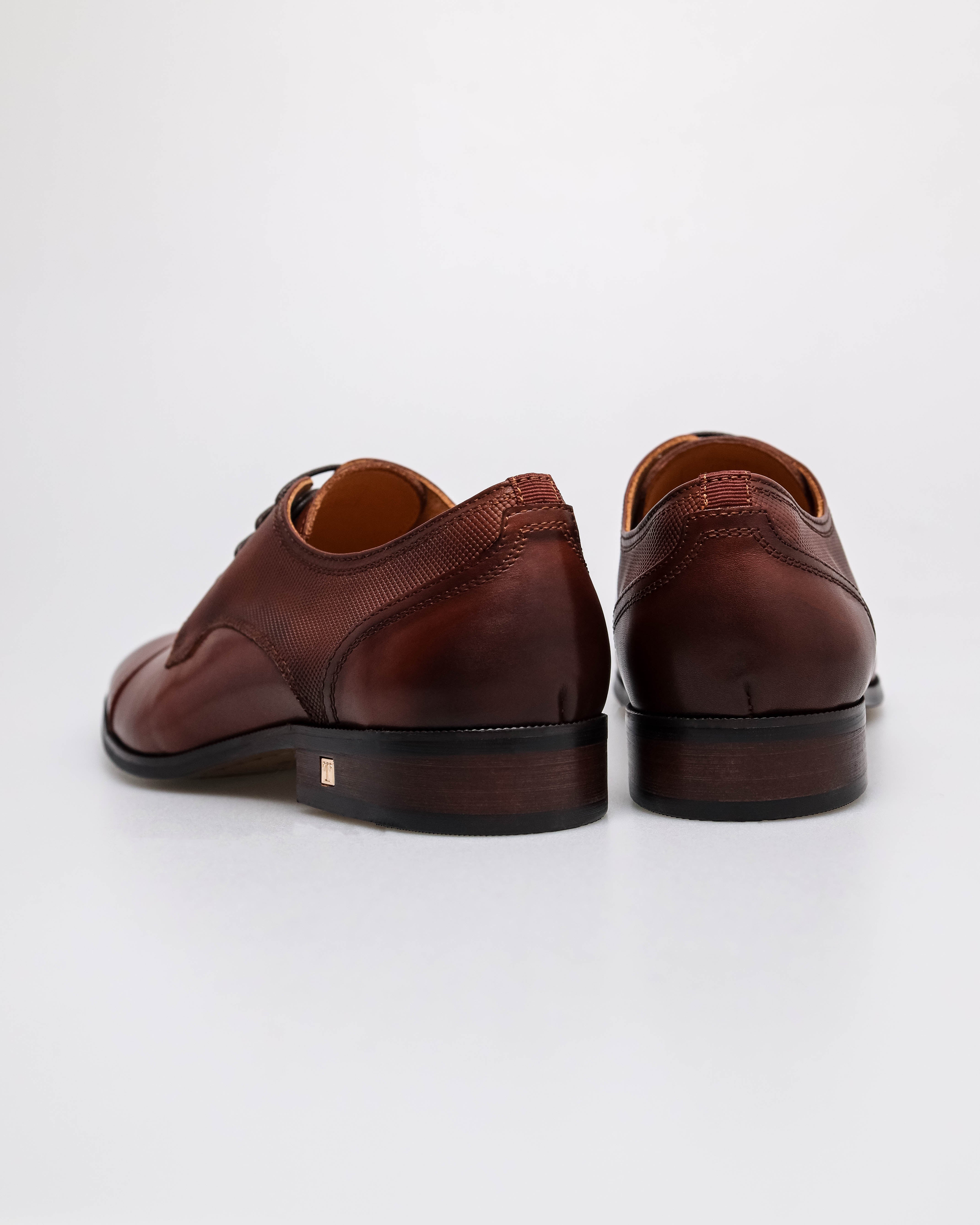 #color_brown