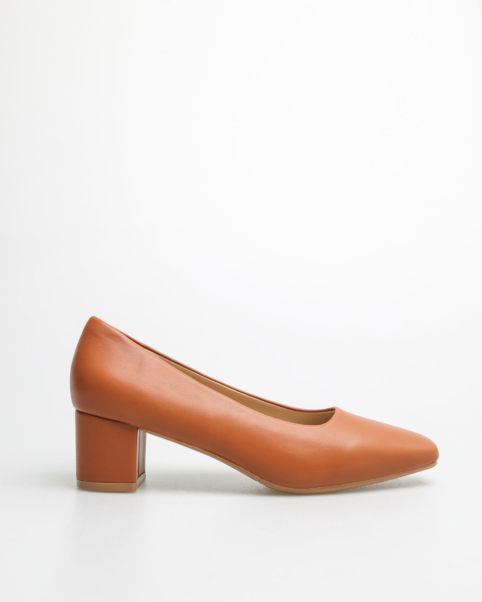 Zoro block hot sale heeled pumps