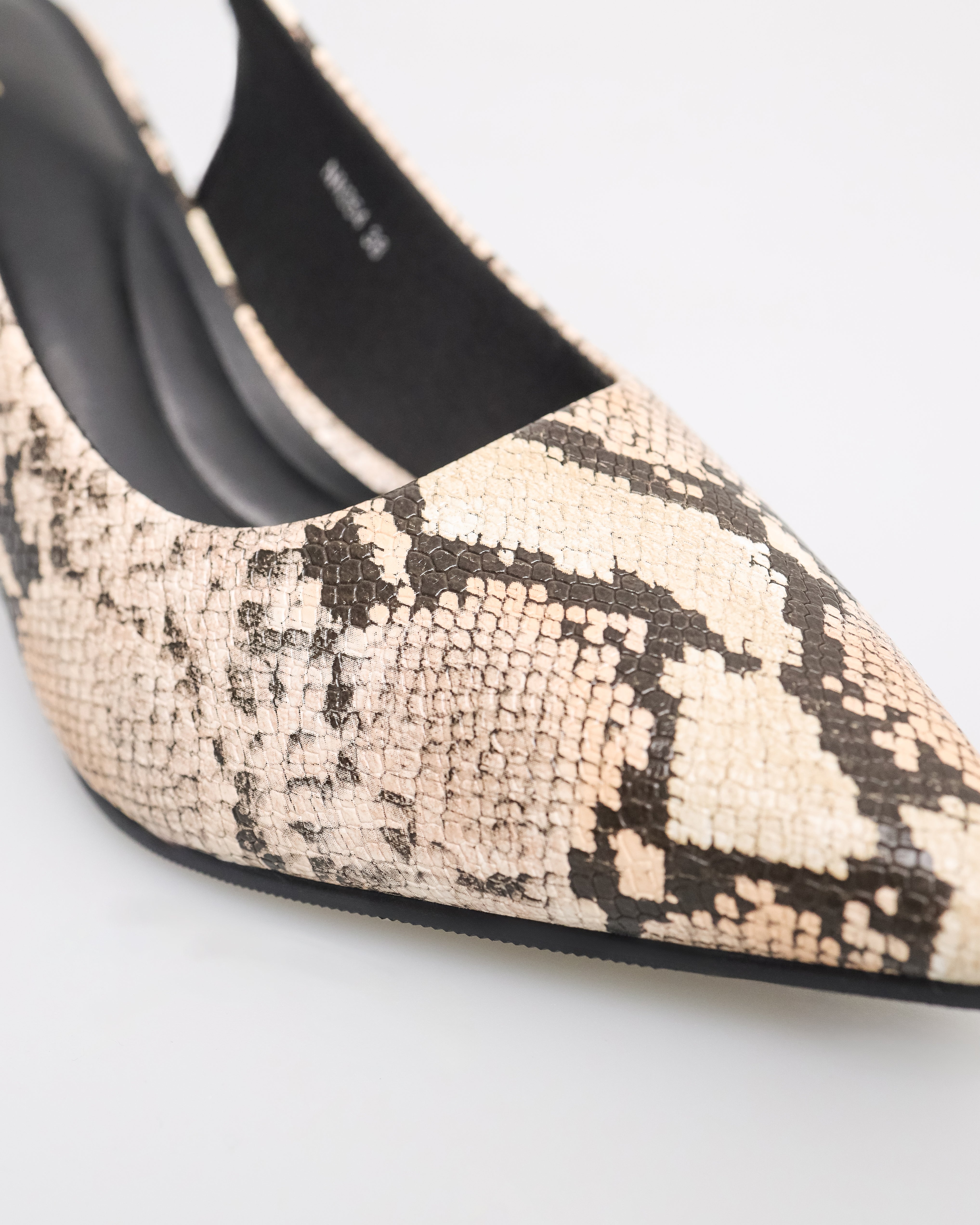 Tomaz NN354 Tumit Slingback Runcing Wanita (Ular)