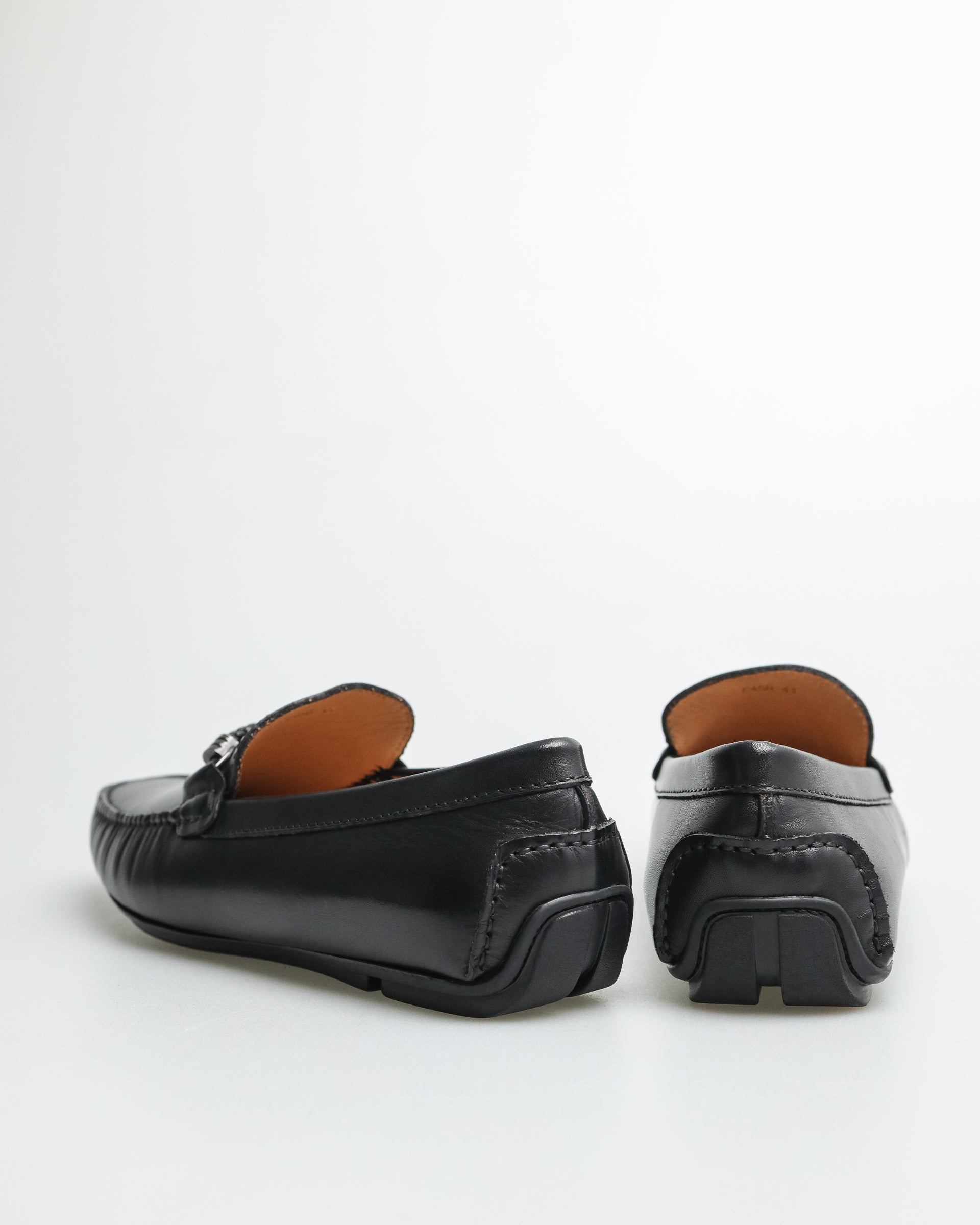 Tomaz C456 Men's Buckle Moccasins (Black)