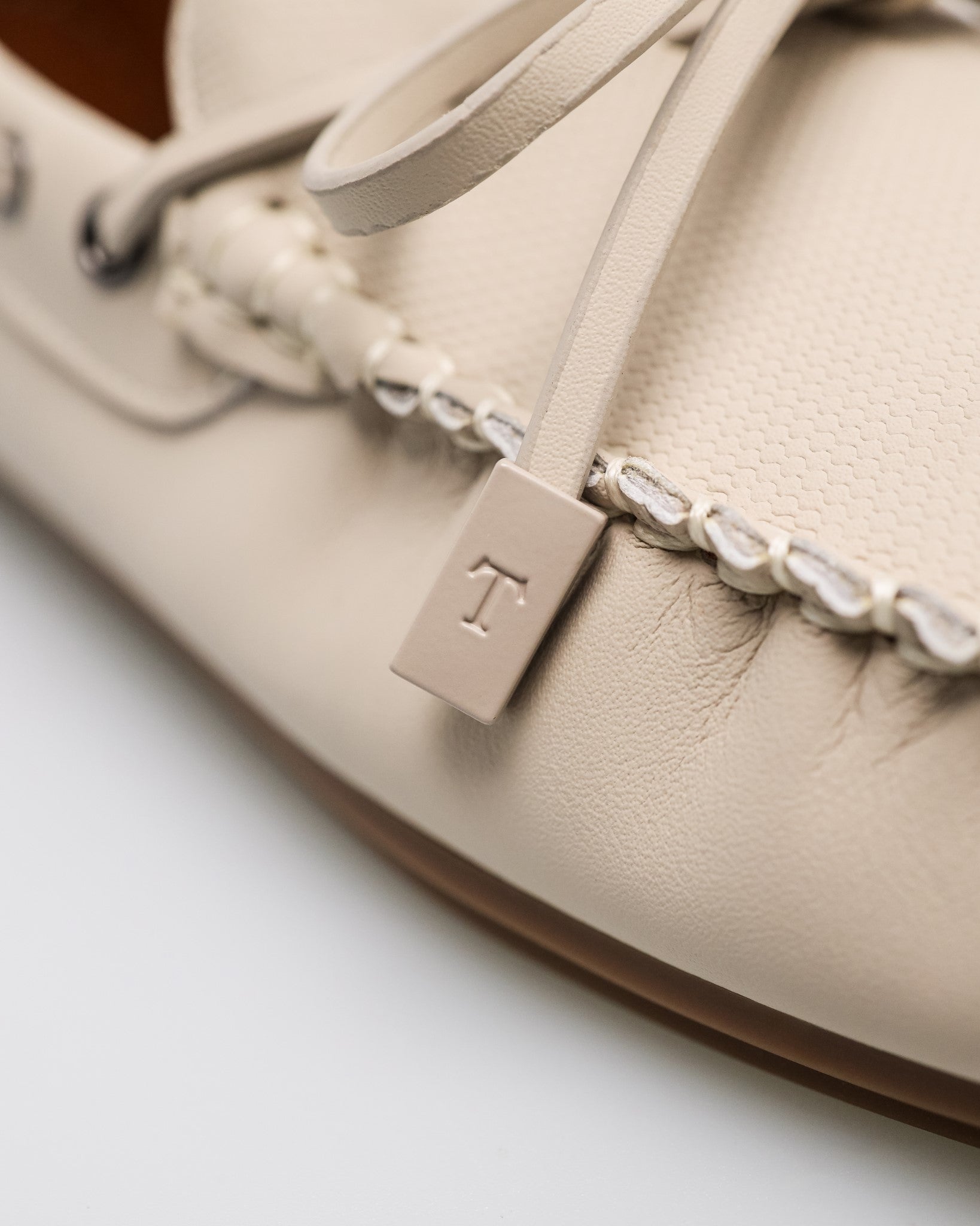 #color_beige