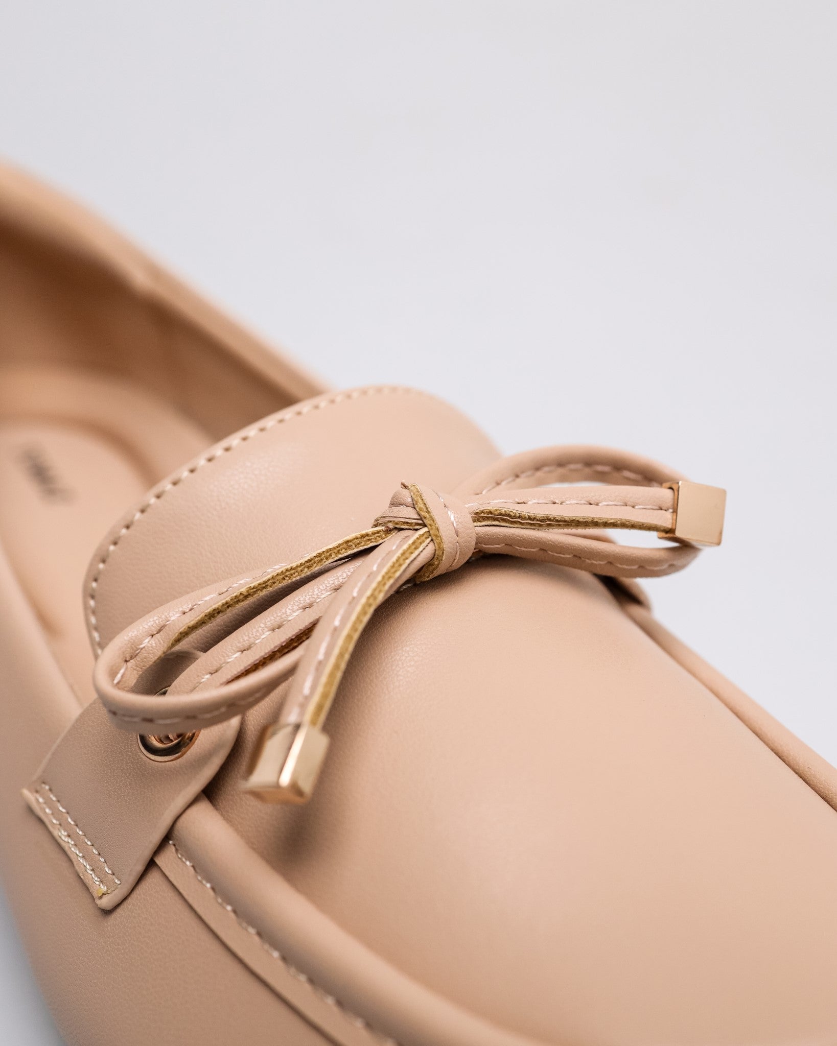 #color_beige