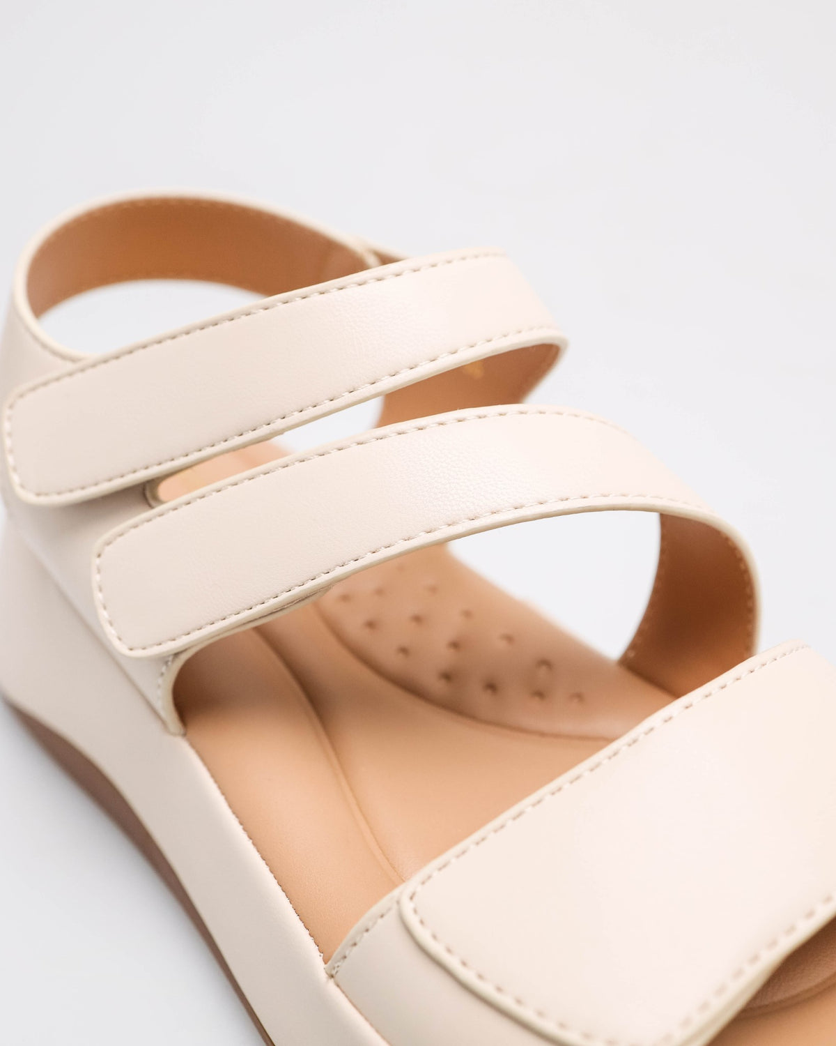#color_beige