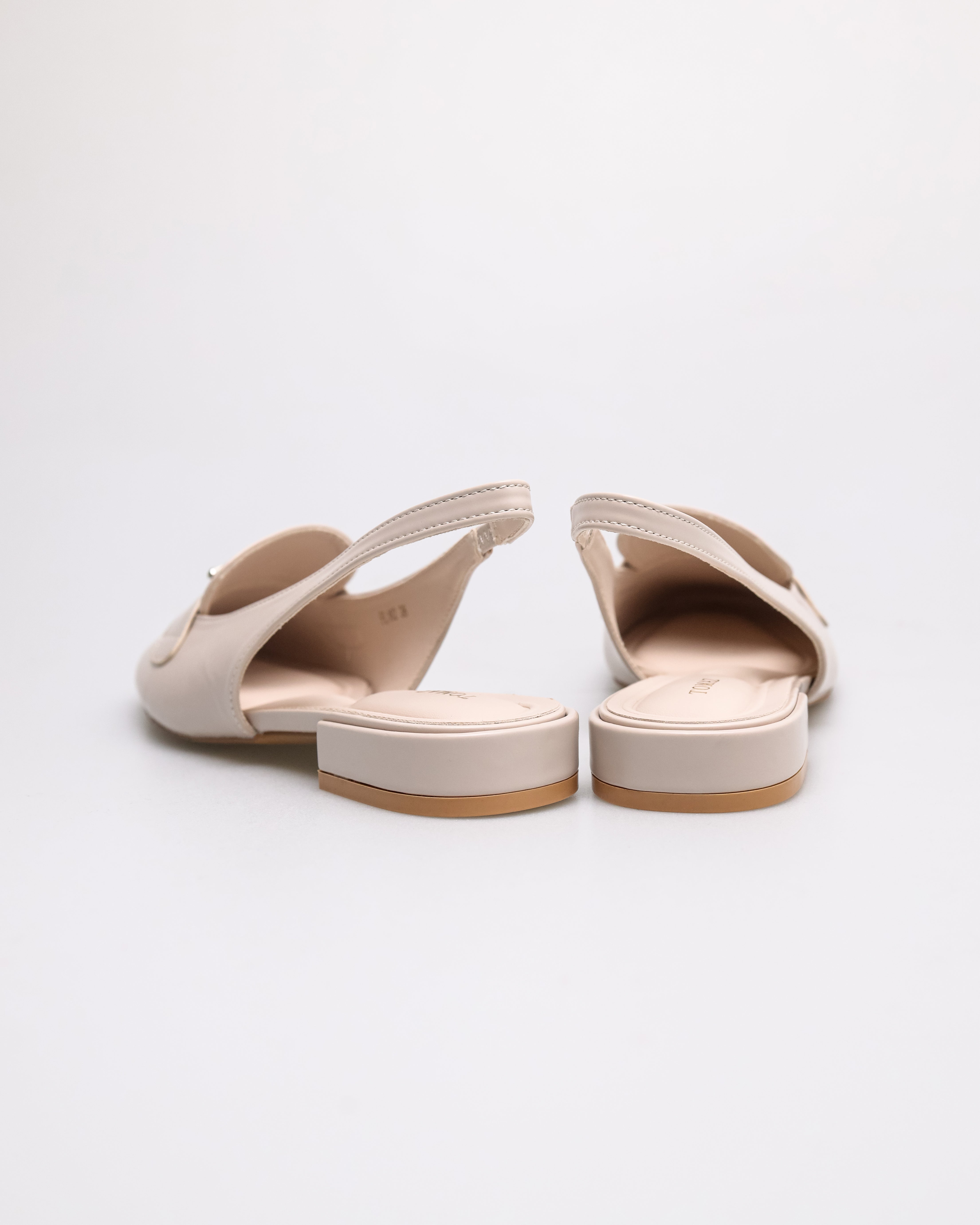 #color_ivory