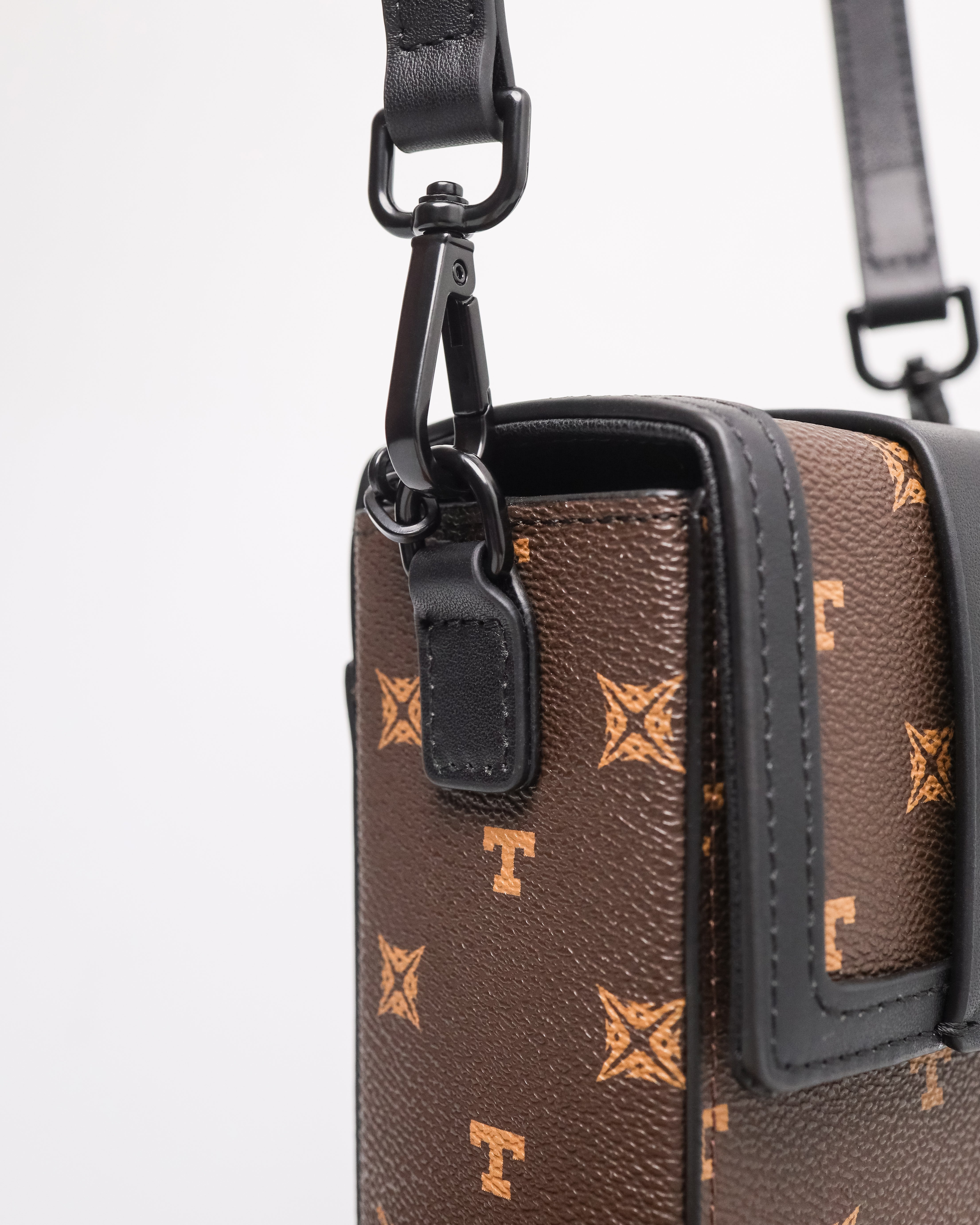 Tomaz NT-TZ434 Men's Monogram Elongated Mini Bag