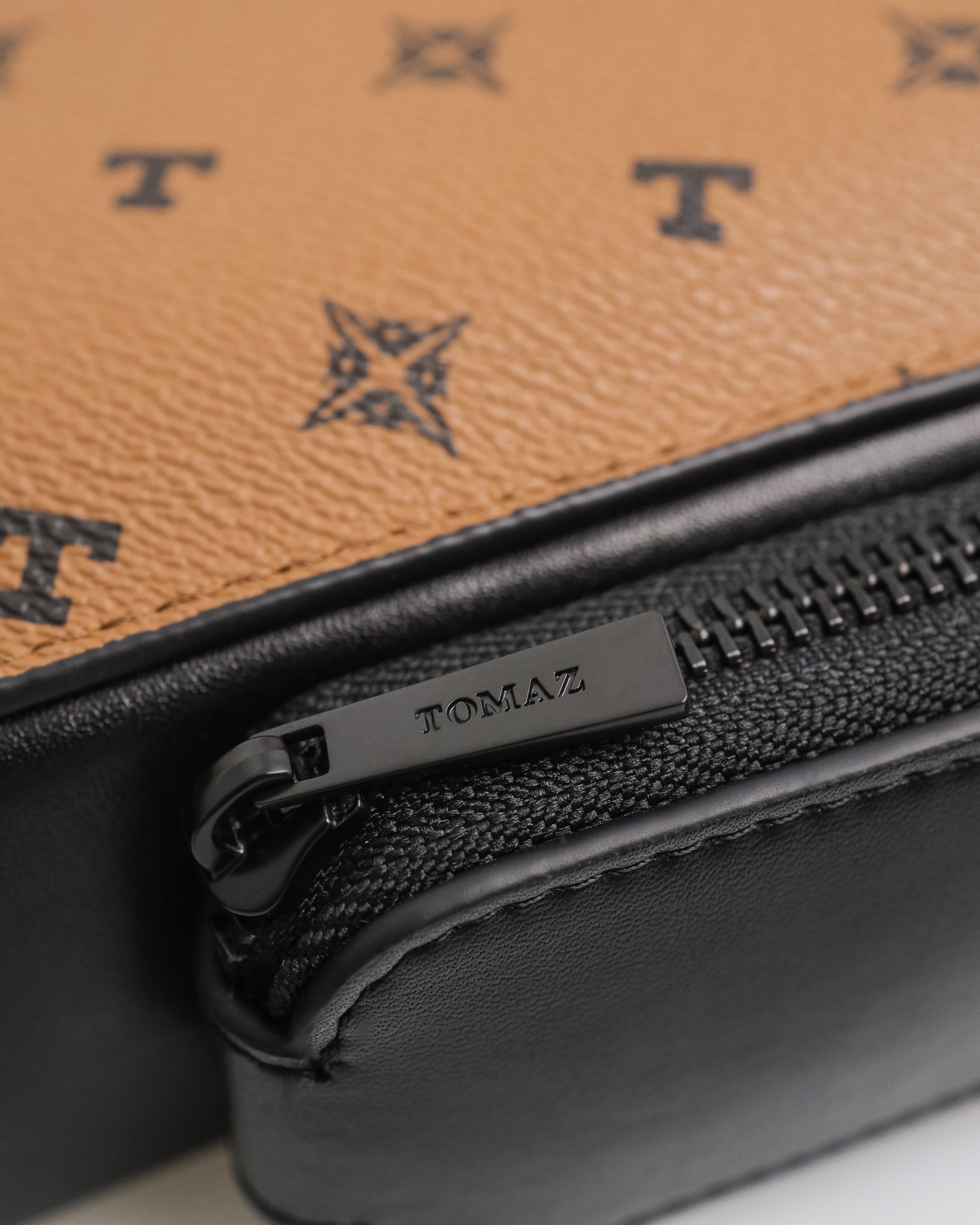 Tomaz NT-TZ447 Monogram Men's Saddle Bag