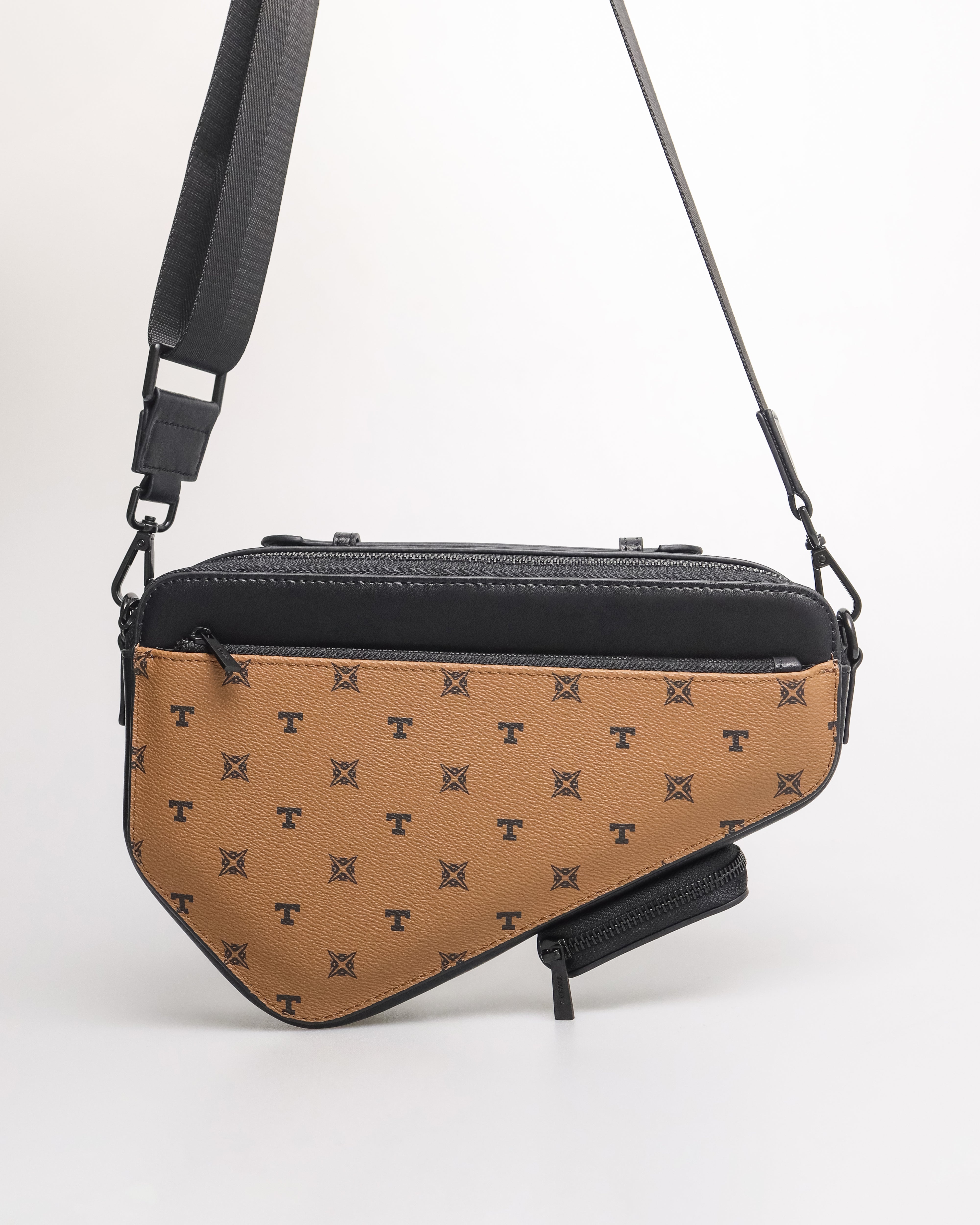 Tomaz NT-TZ447 Monogram Men's Saddle Bag