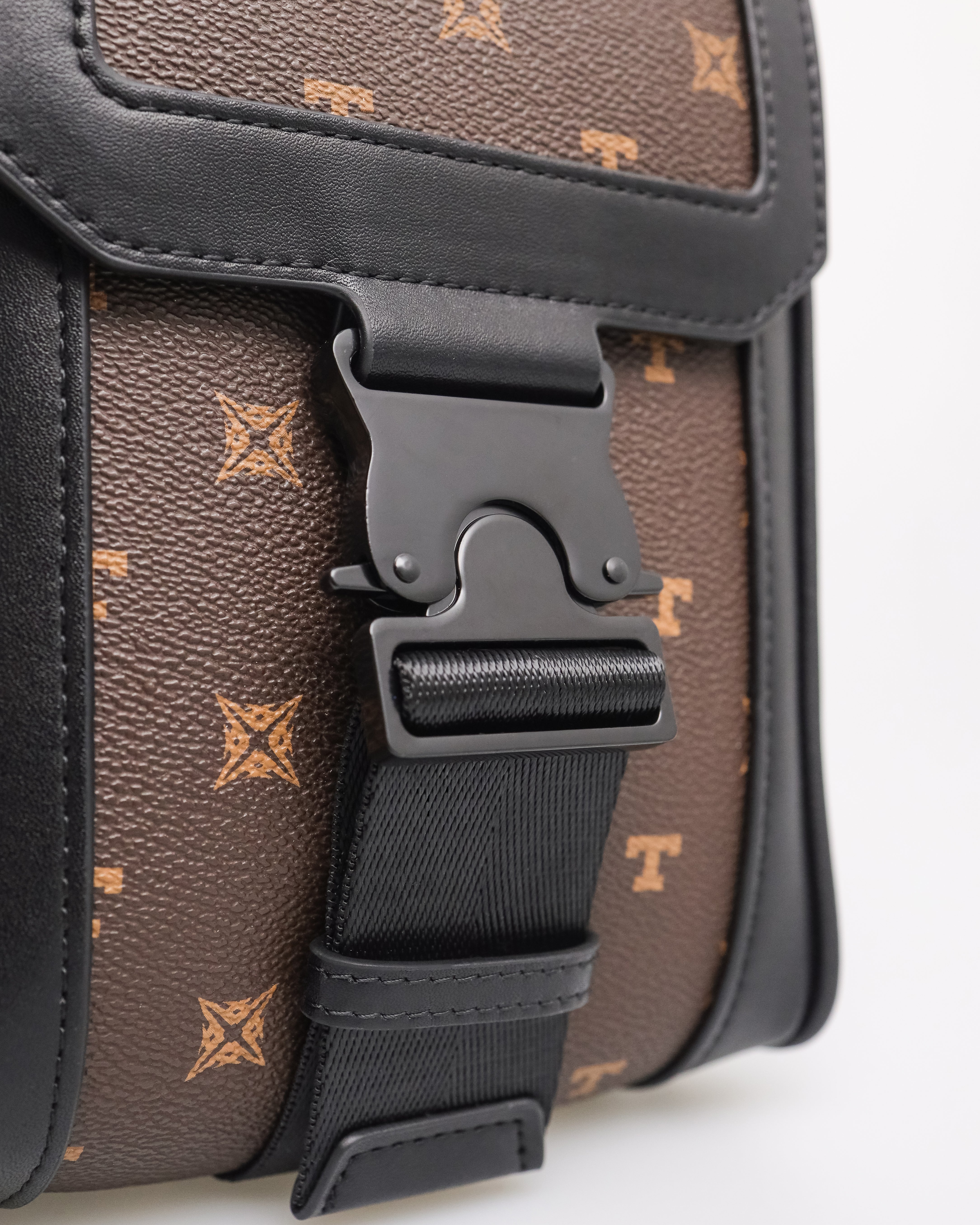 Beg Kekang Lelaki Tomaz NT-TZ443 Monogram (Kopi)