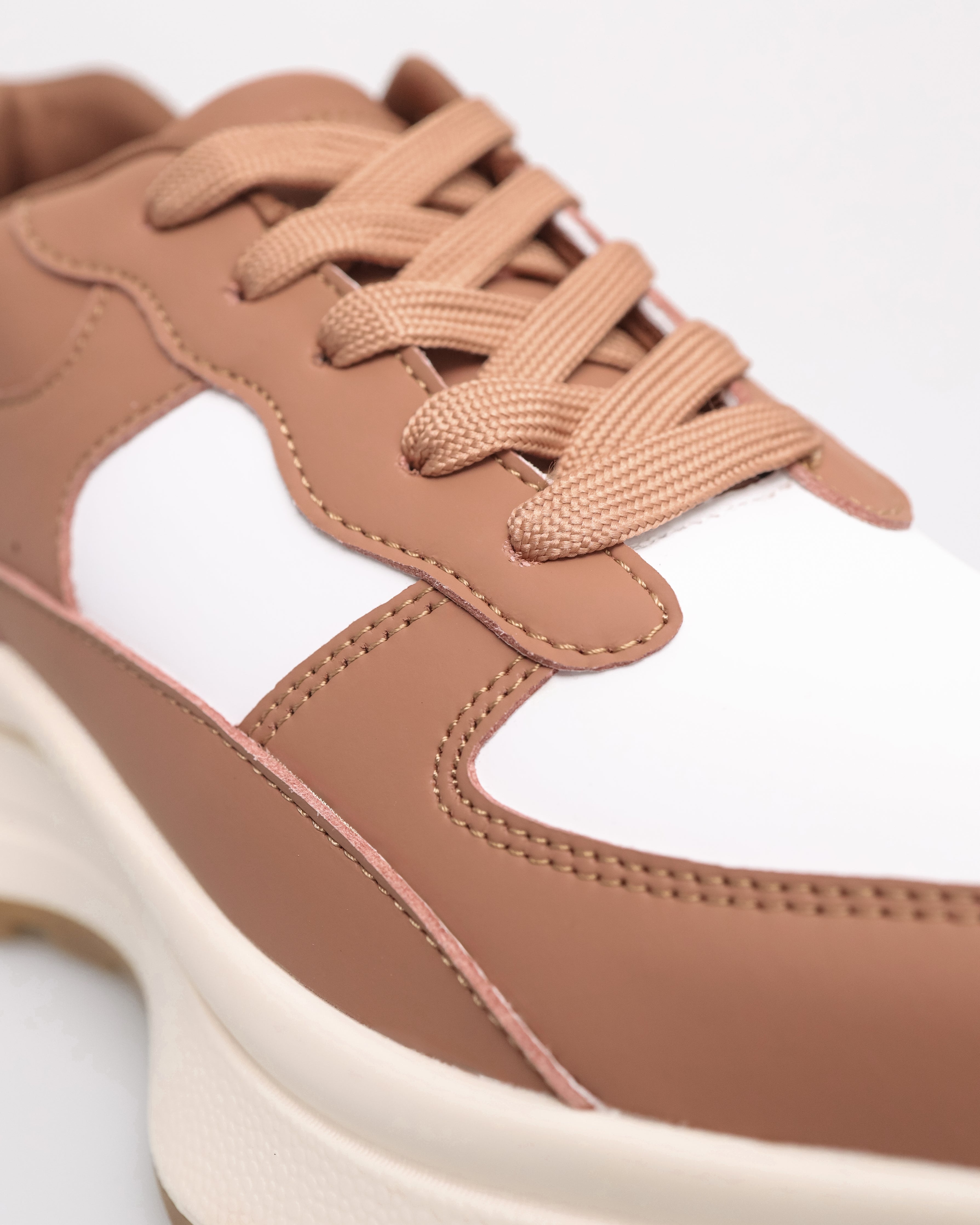 #color_brown/white
