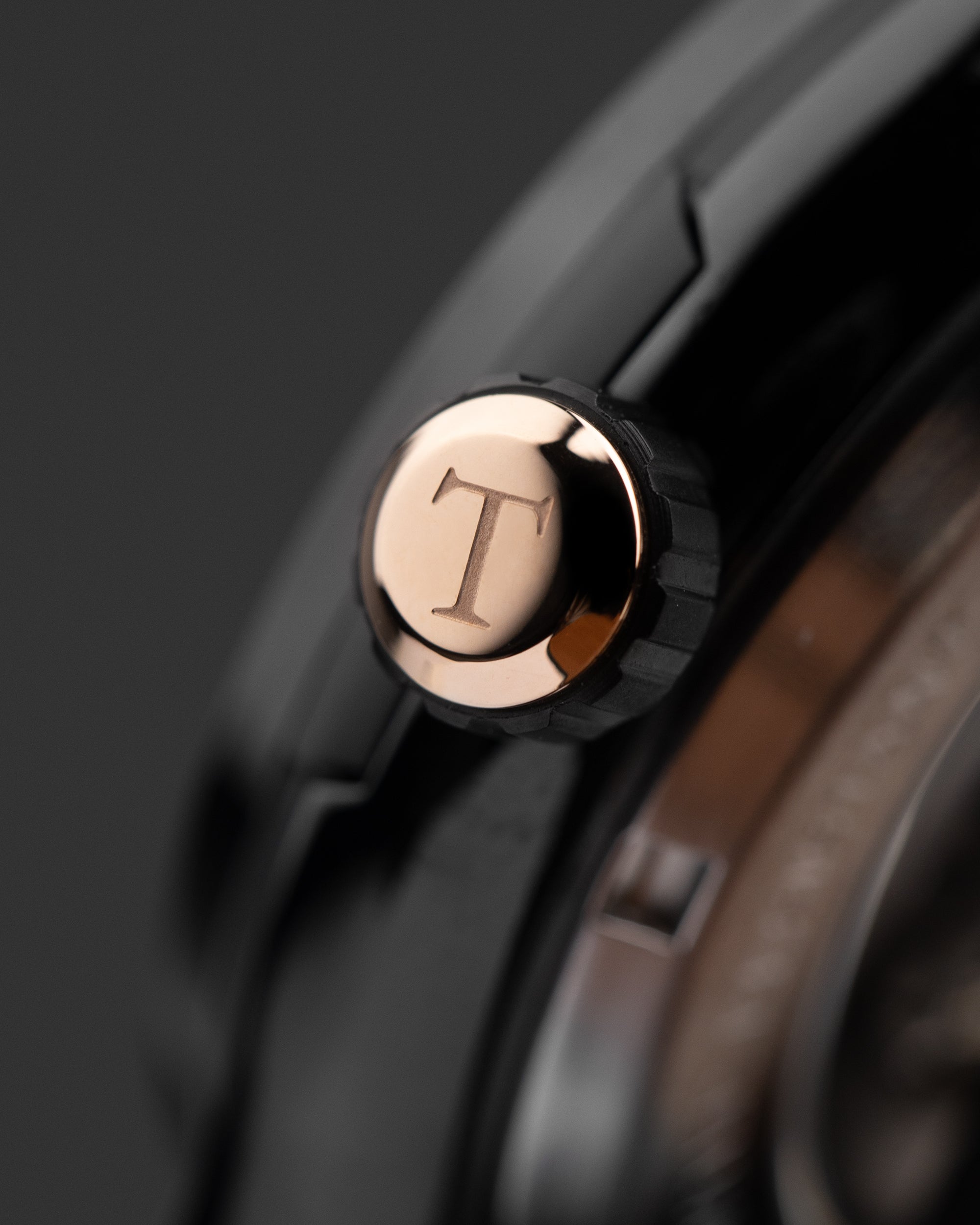 Royale TW014-D5 (Black) with Red Leather Strap