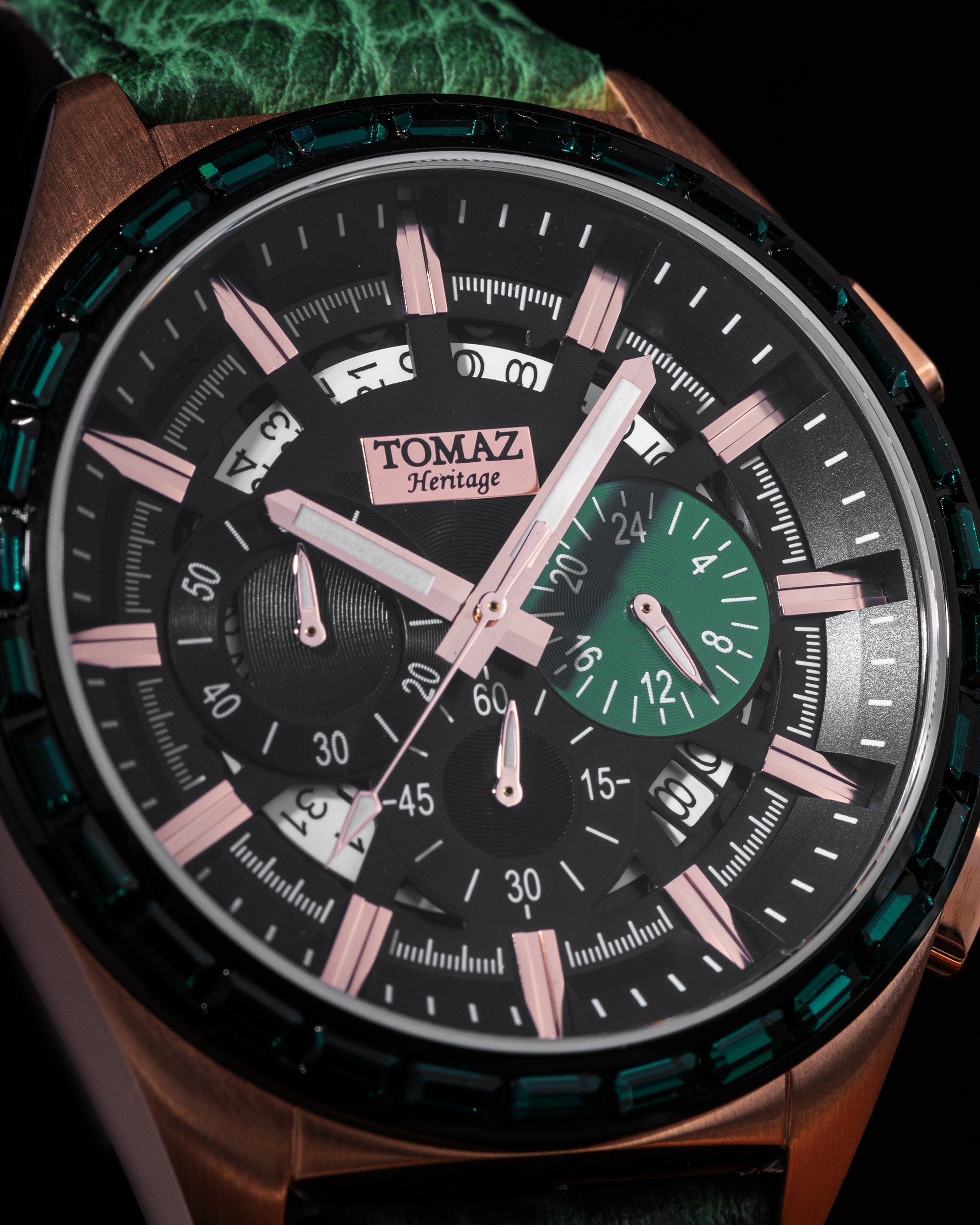 Romeo TW025A-D3 (Rosegold/Hijau) dengan Swarovski Hijau (Tali Kulit Hijau)