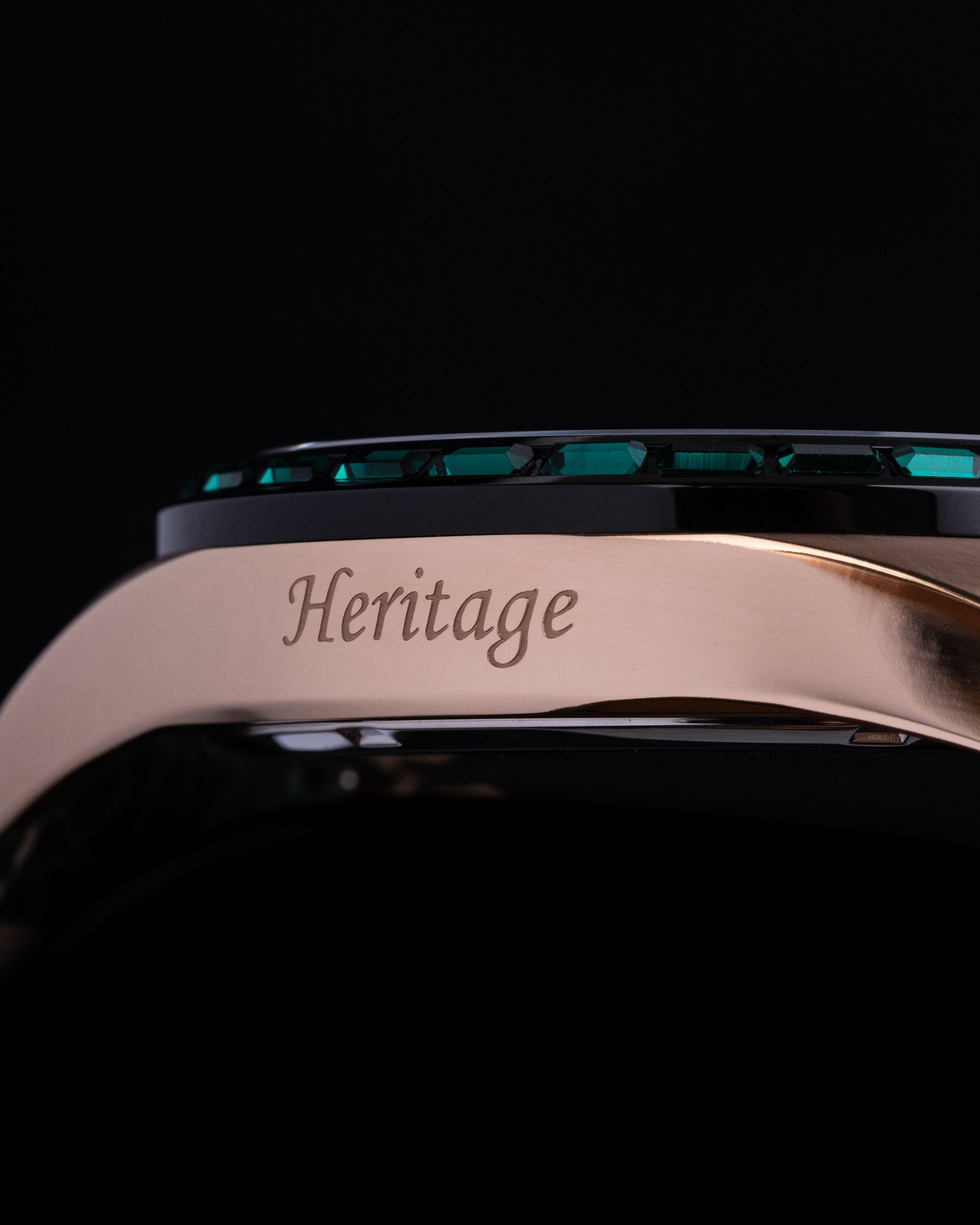 Romeo TW025A-D3 (Rosegold/Hijau) dengan Swarovski Hijau (Tali Kulit Hijau)
