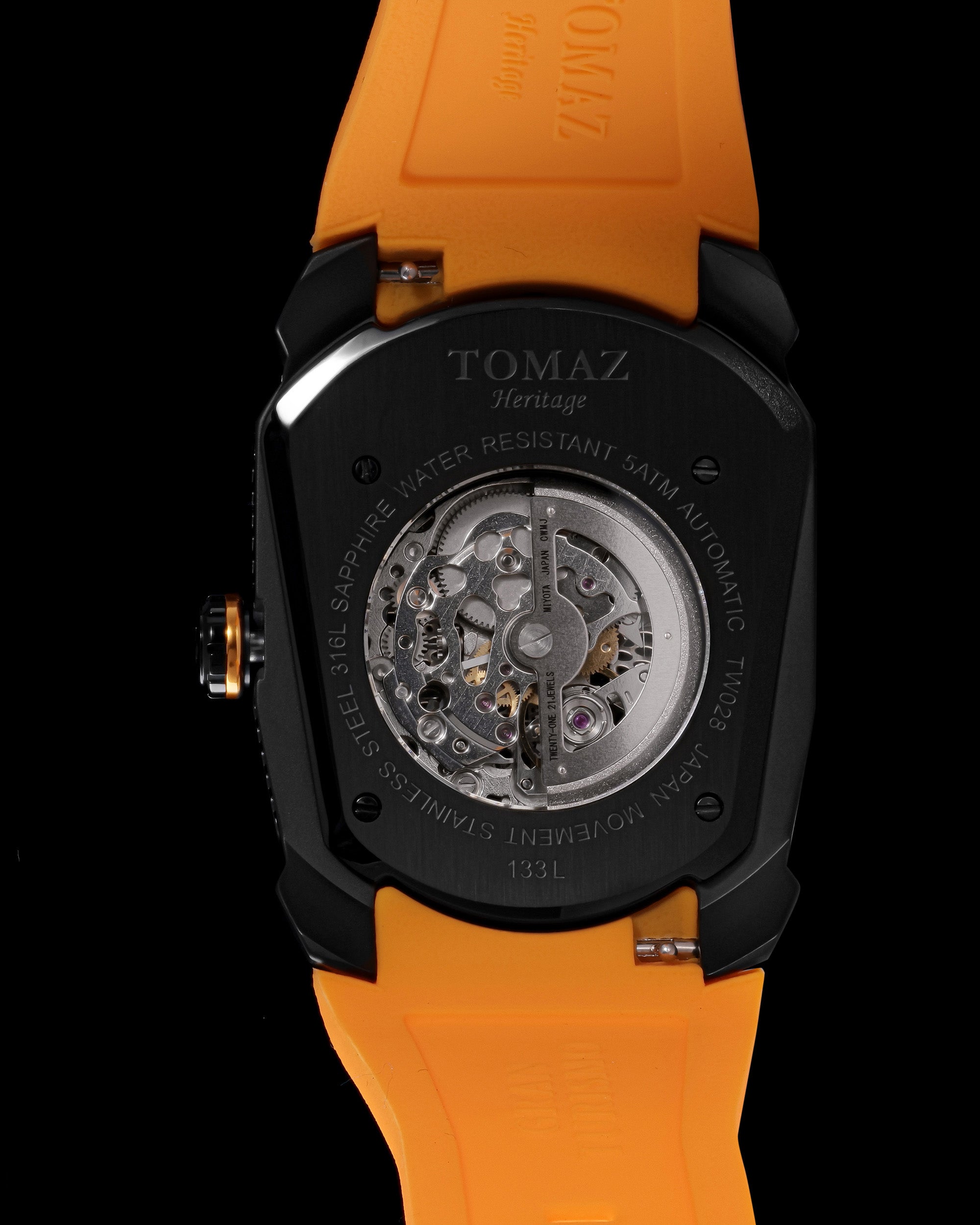 GT Skeleton TW028-D12 (Hitam/Oren) dengan Swarovski Hitam (Tali Getah Kuning)