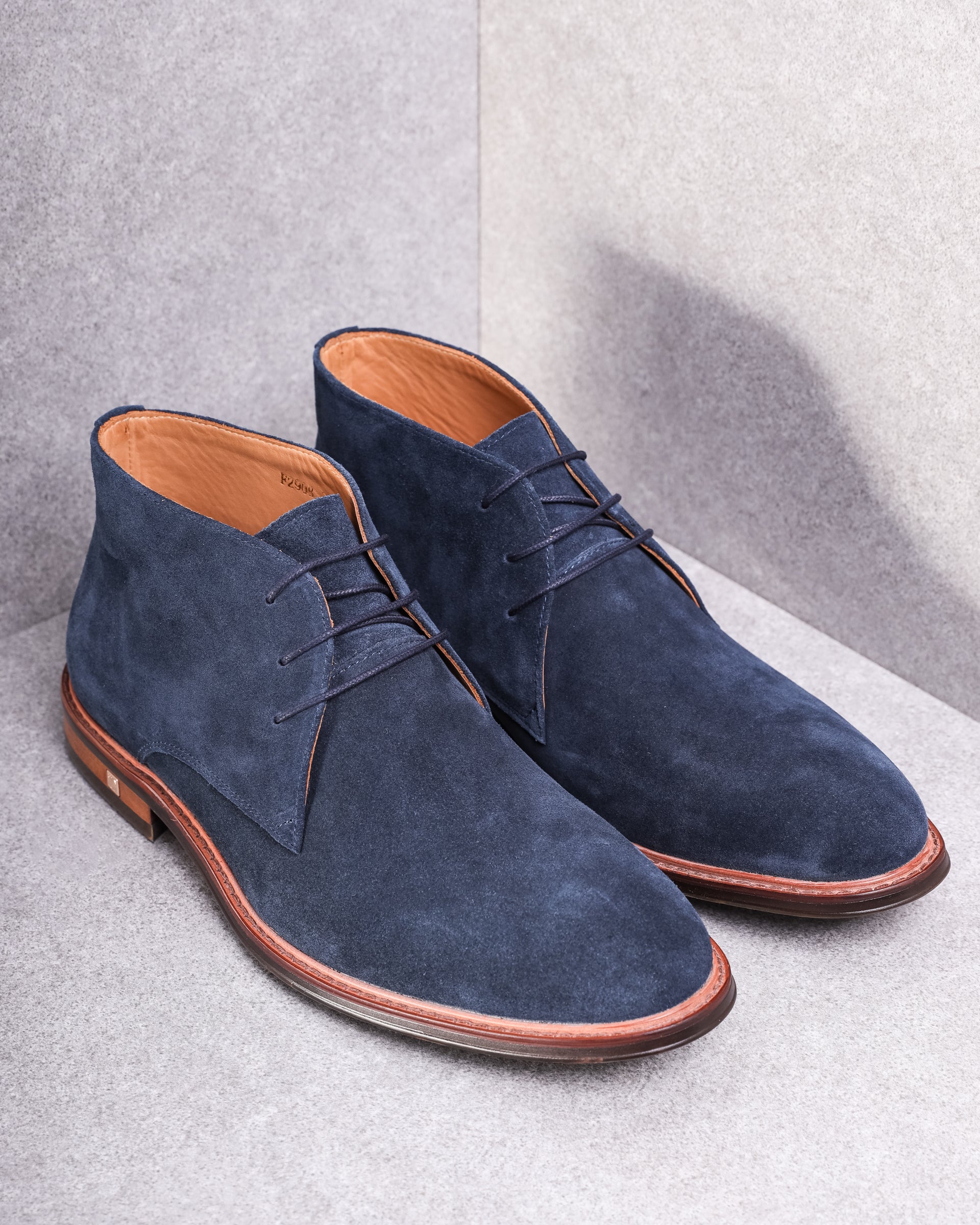 But Suede Lelaki Tomaz F290B