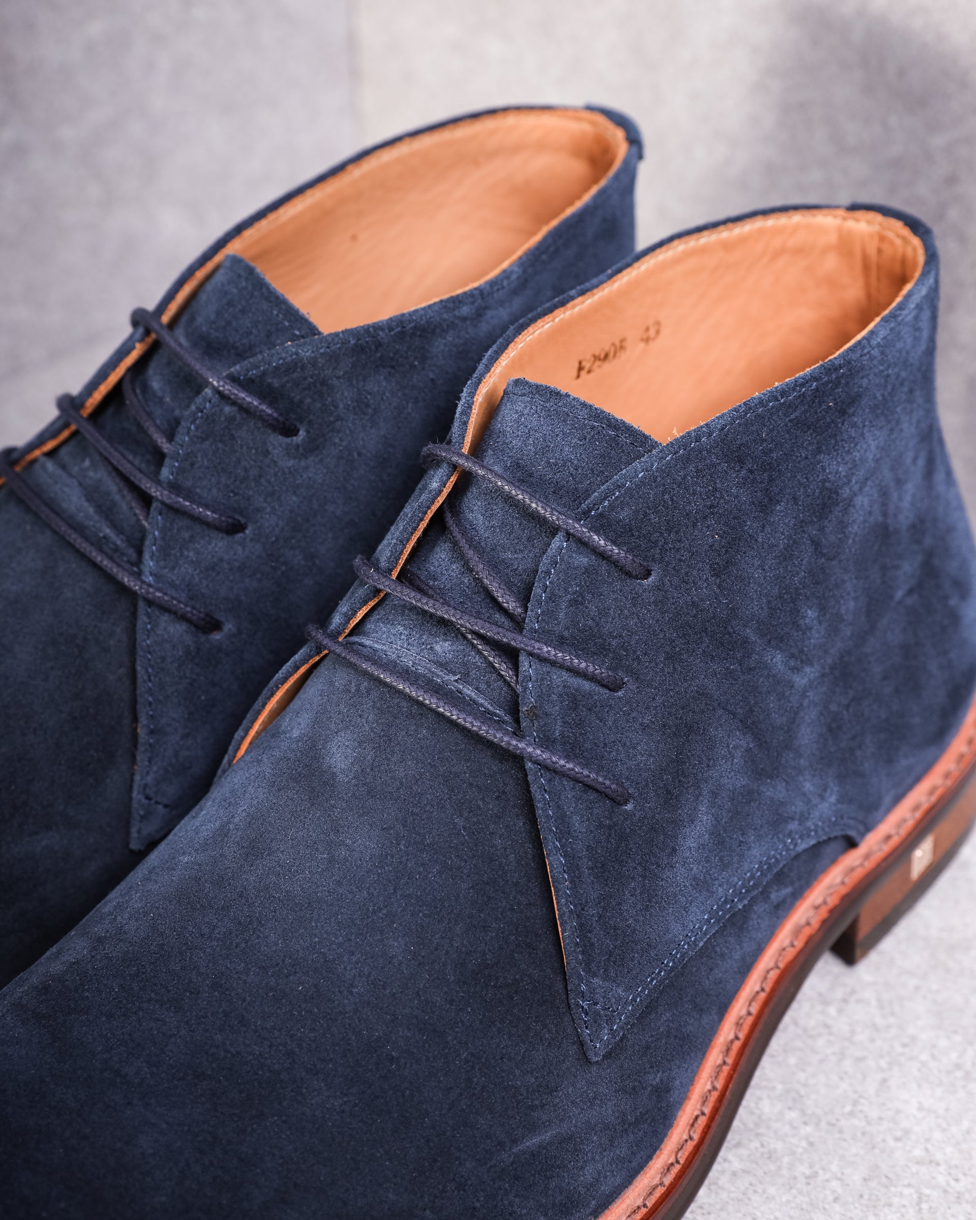 But Suede Lelaki Tomaz F290B