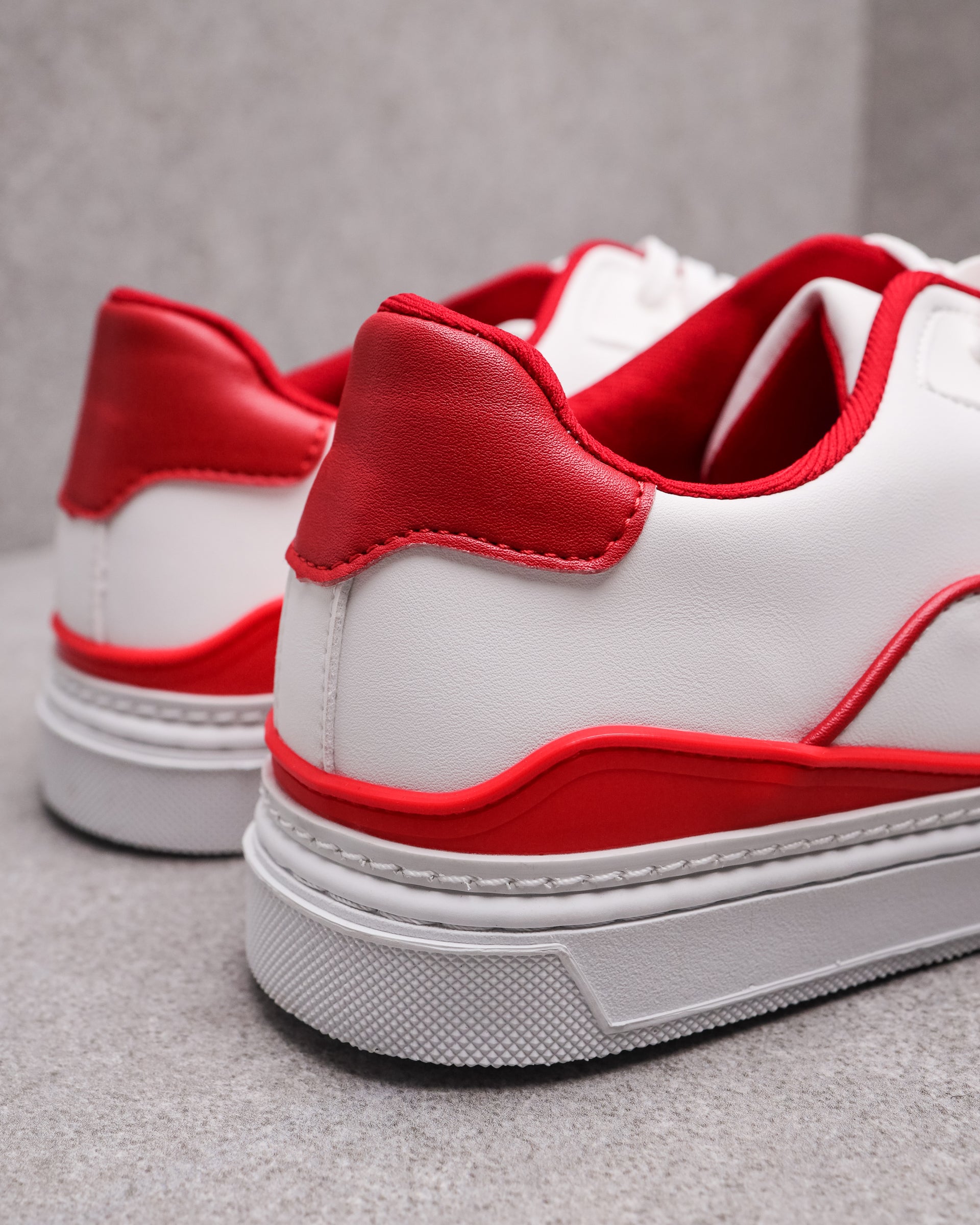 #color_white/red