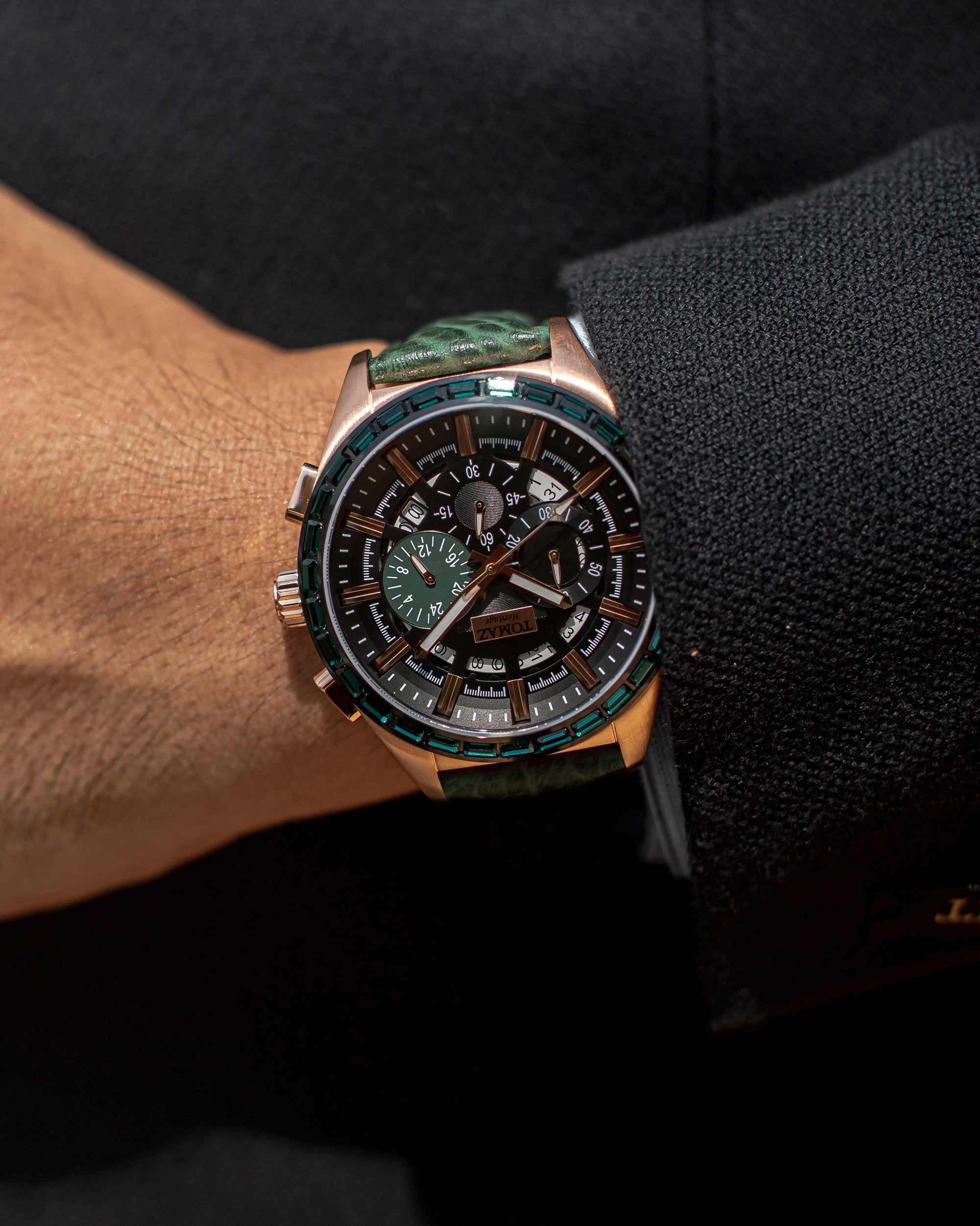 Romeo TW025A-D3 (Rosegold/Hijau) dengan Swarovski Hijau (Tali Kulit Hijau)