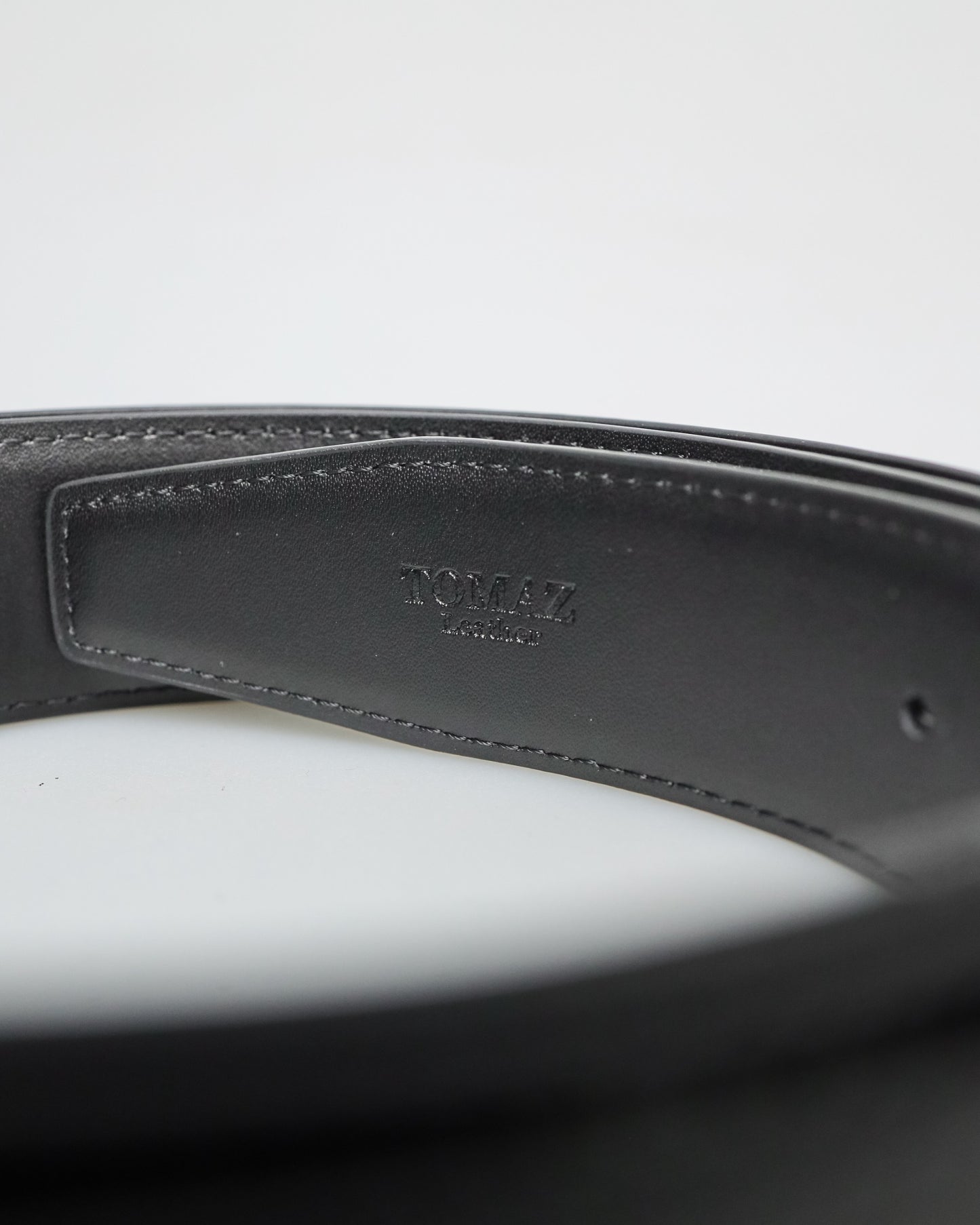 Tomaz AB143 Men's Reversible Split Leather Belt (Black)