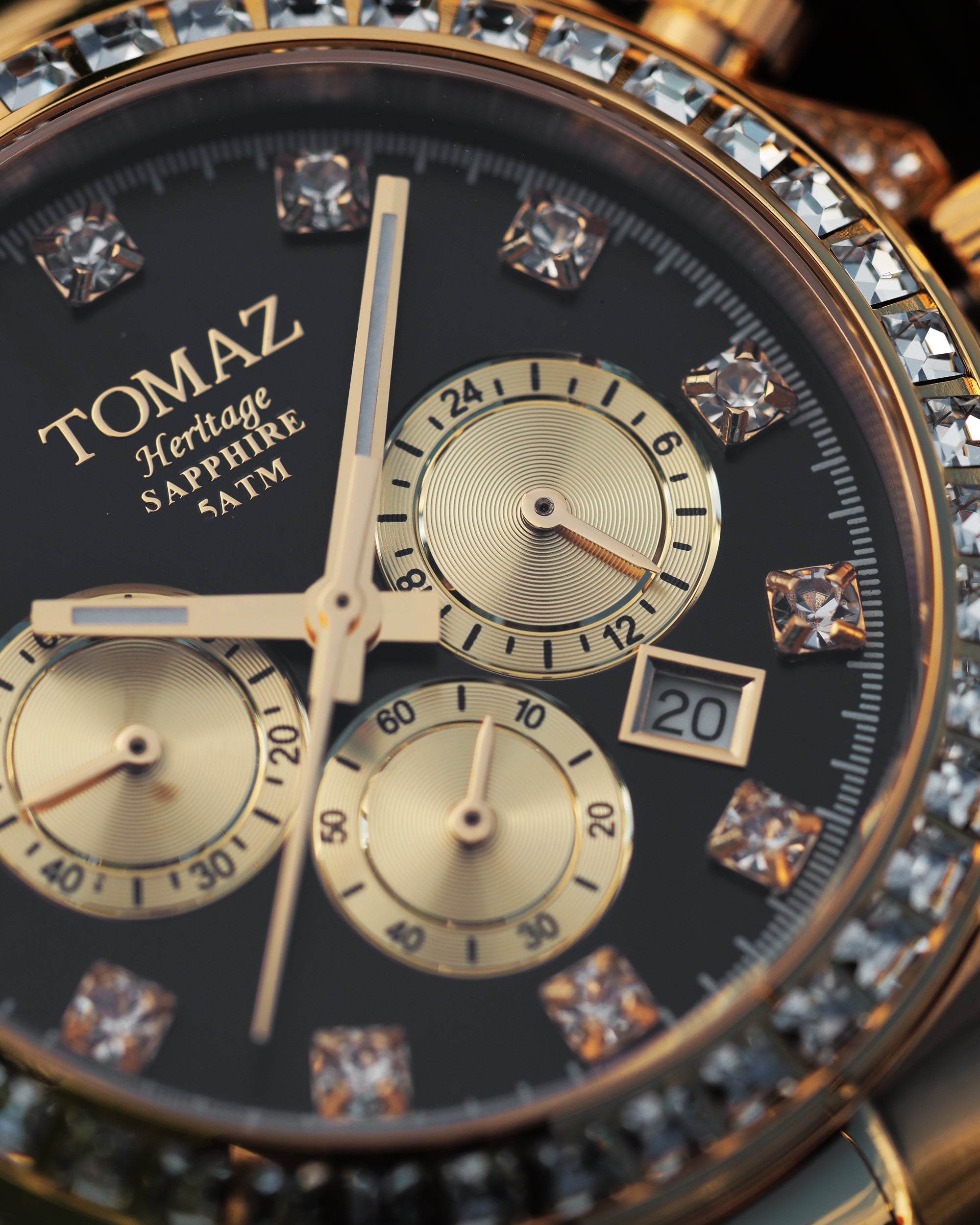 Jam Tangan Wanita Tomaz GR02L-D2 (Emas/Hitam) dengan Swarovski Putih (Keluli Tahan Karat Emas)