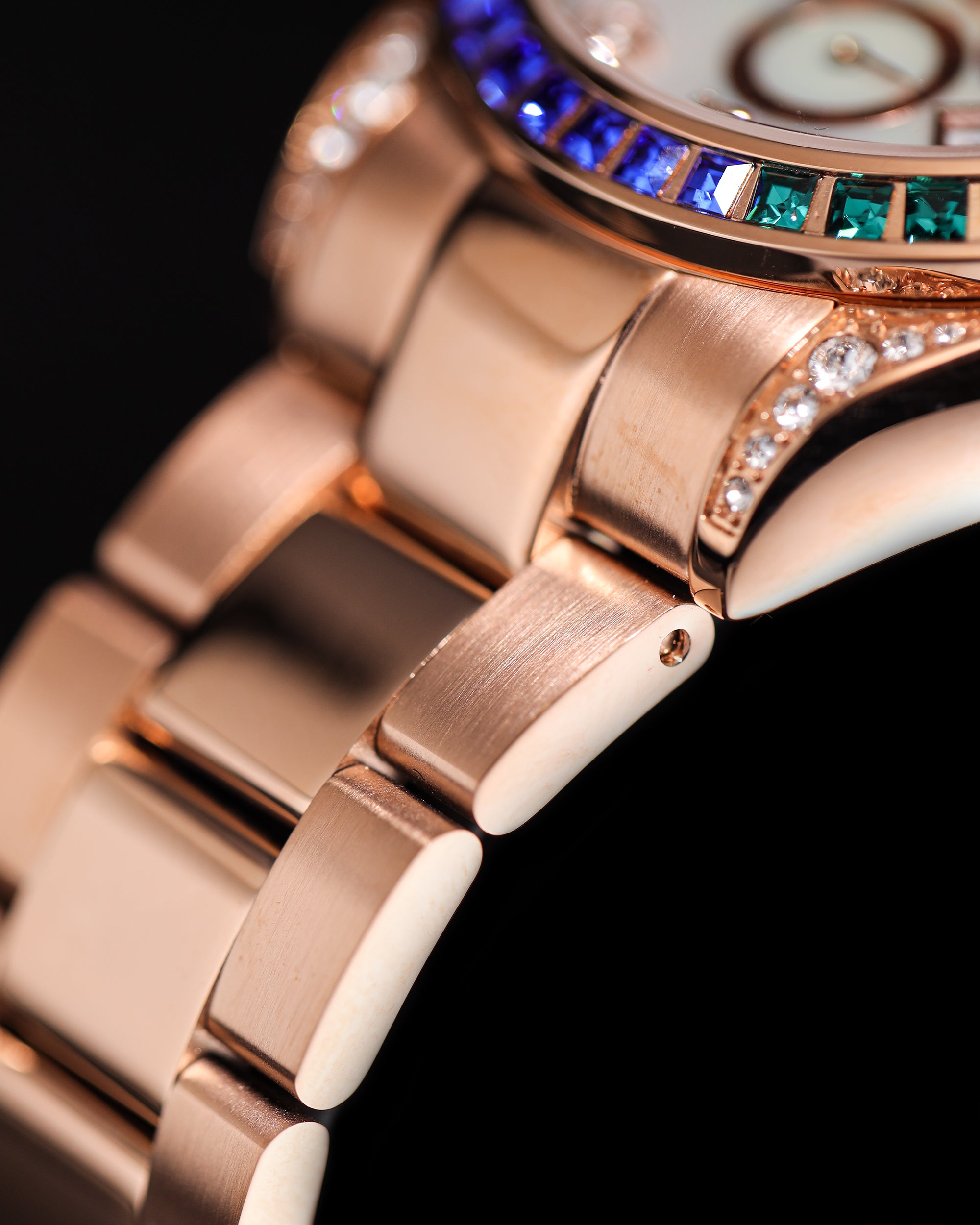 Jam Tangan Tomaz Ladies GR02L-D5 (Rosegold/Putih) dengan Rainbow Swarovski (Rosegold Stainless Steel0