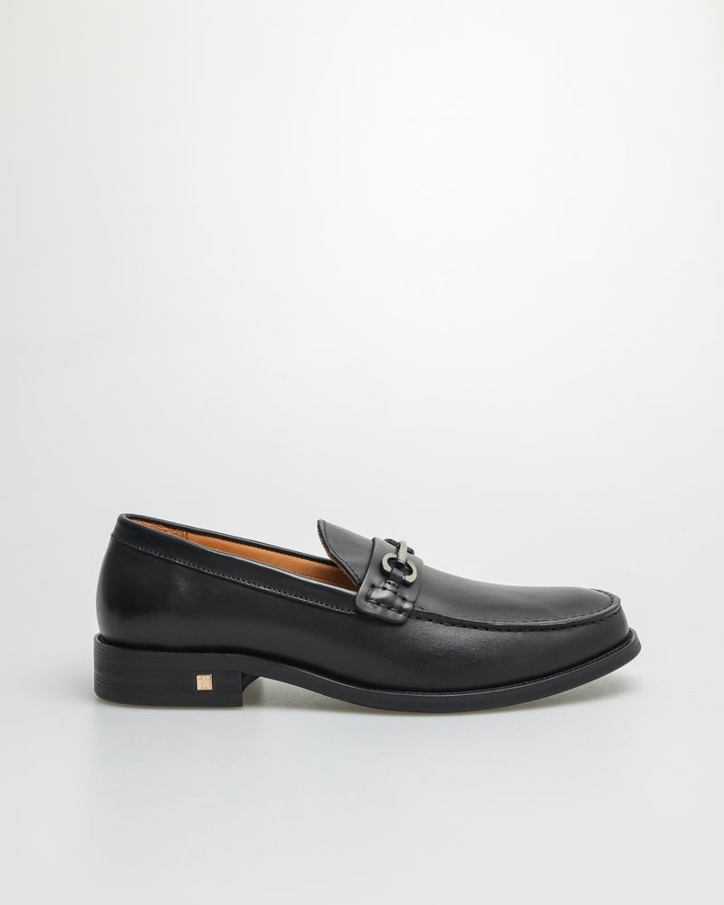 
                  
                    Load image into Gallery viewer, Tomaz F273 Men&amp;#39;s Buckle Loafers (Black)
                  
                