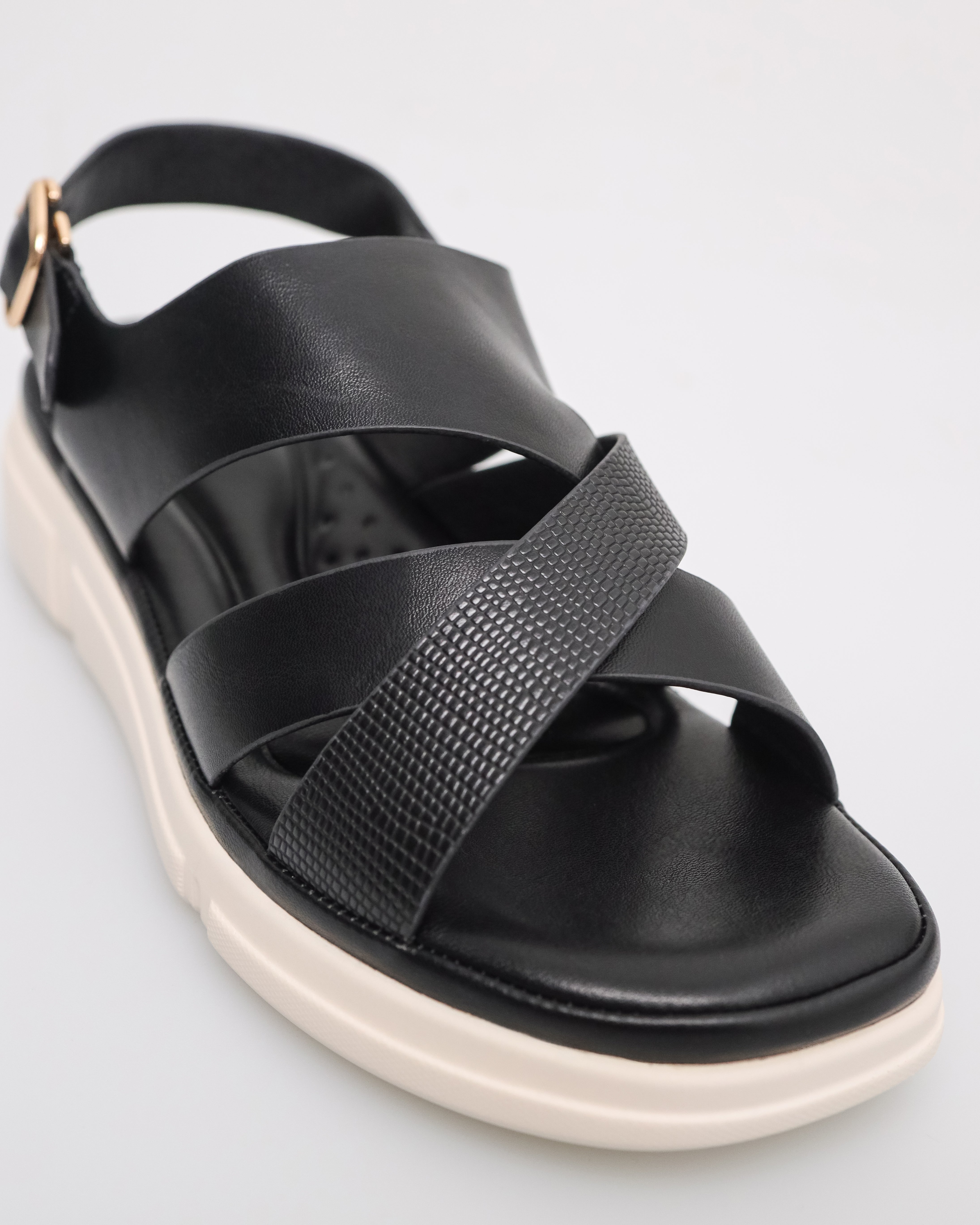 Tomaz NN497 Ladies Cross-Strap Sandal (Black)