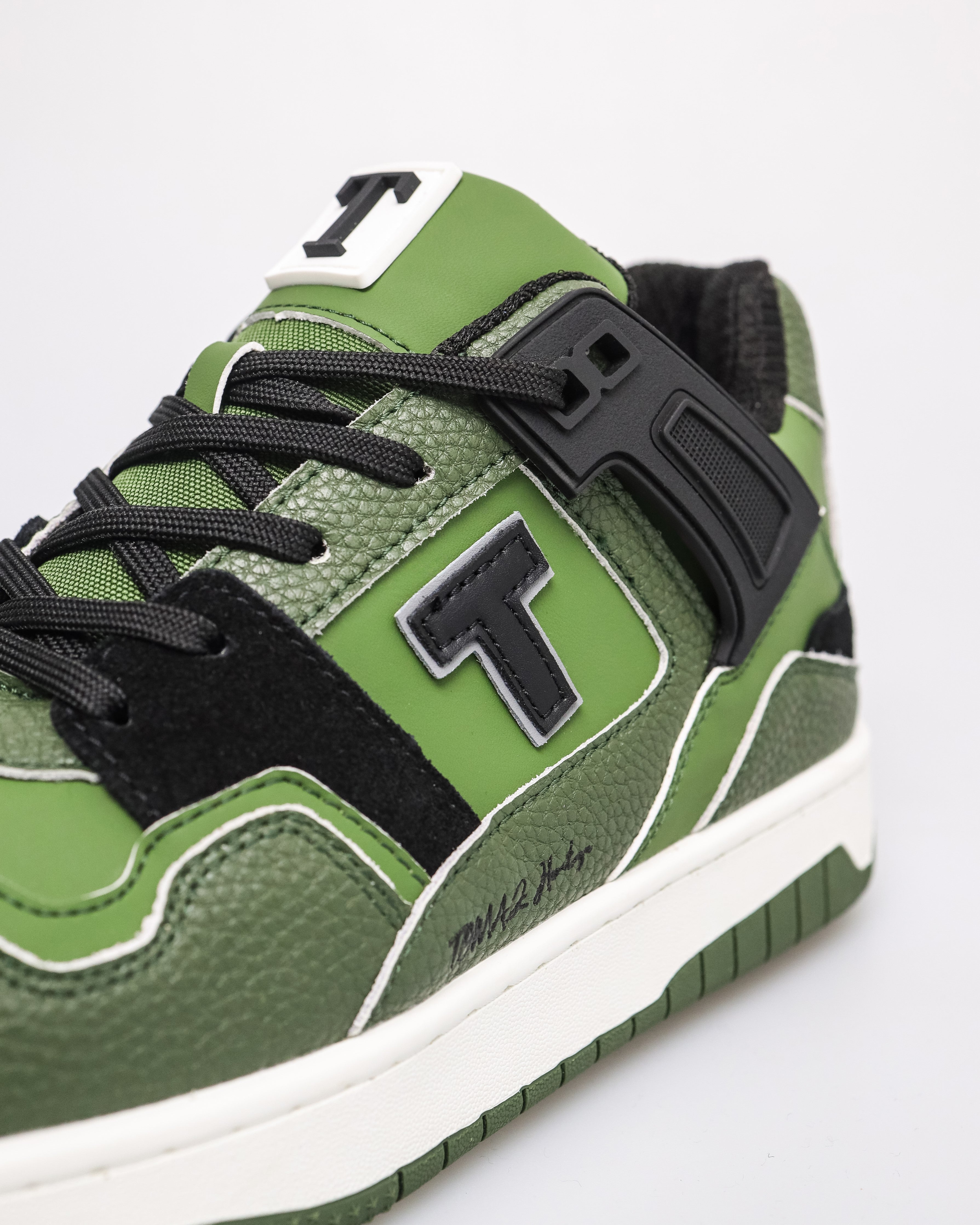 Tomaz TBB031 Men's Sneaker (Dark Green)