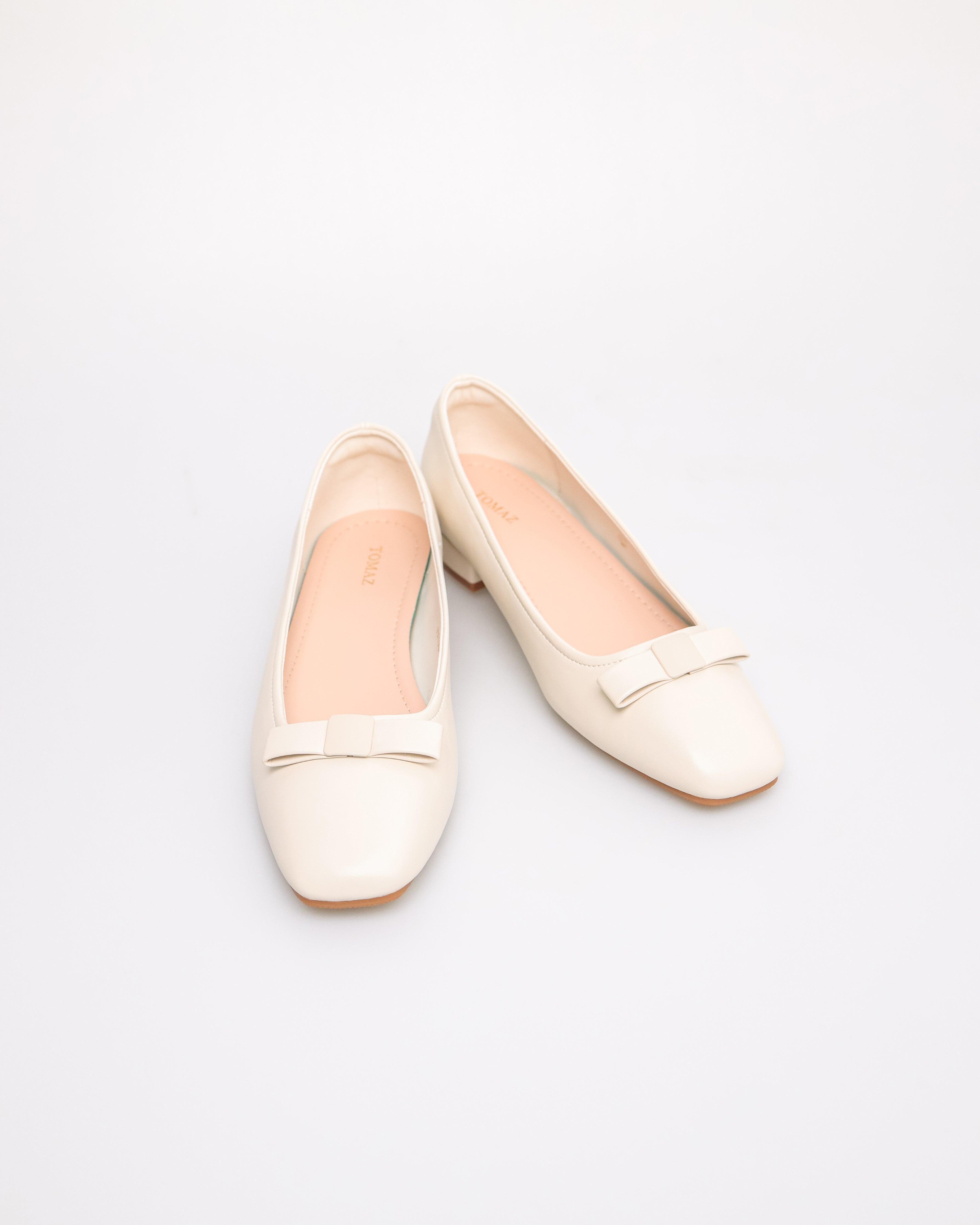 Tomaz YX198 Ladies Folded Ribbon Flats (Cream)