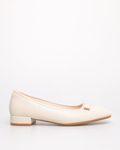 Tomaz YX198 Ladies Folded Ribbon Flats (Cream)