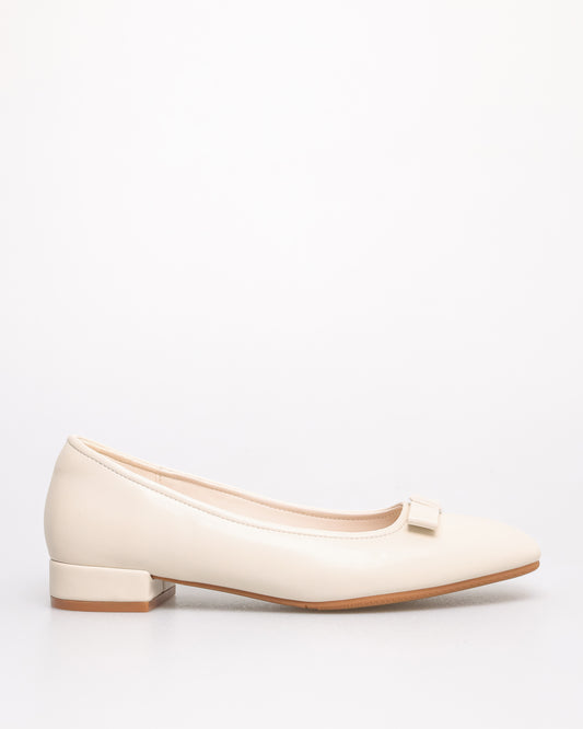 Tomaz YX198 Ladies Folded Ribbon Flats (Cream)