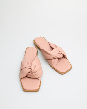 
                  
                    Load image into Gallery viewer, Tomaz YX130 Ladies Folded Strap Flats (Pink)
                  
                