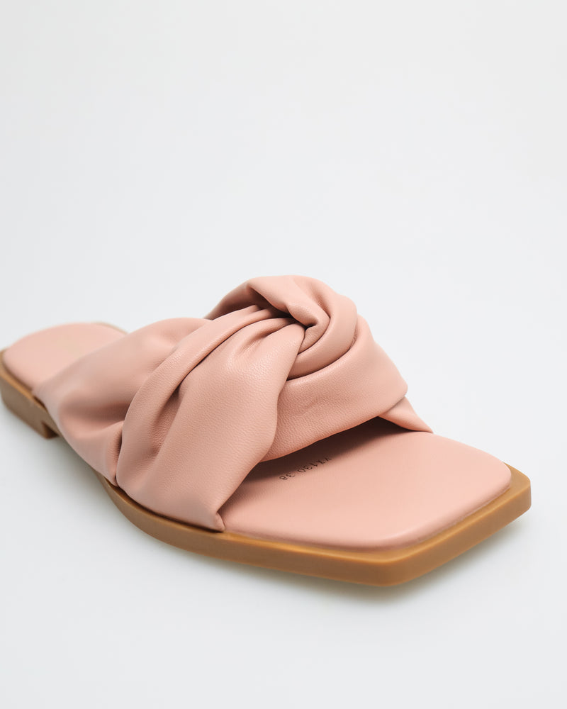 
                  
                    Load image into Gallery viewer, Tomaz YX130 Ladies Folded Strap Flats (Pink)
                  
                