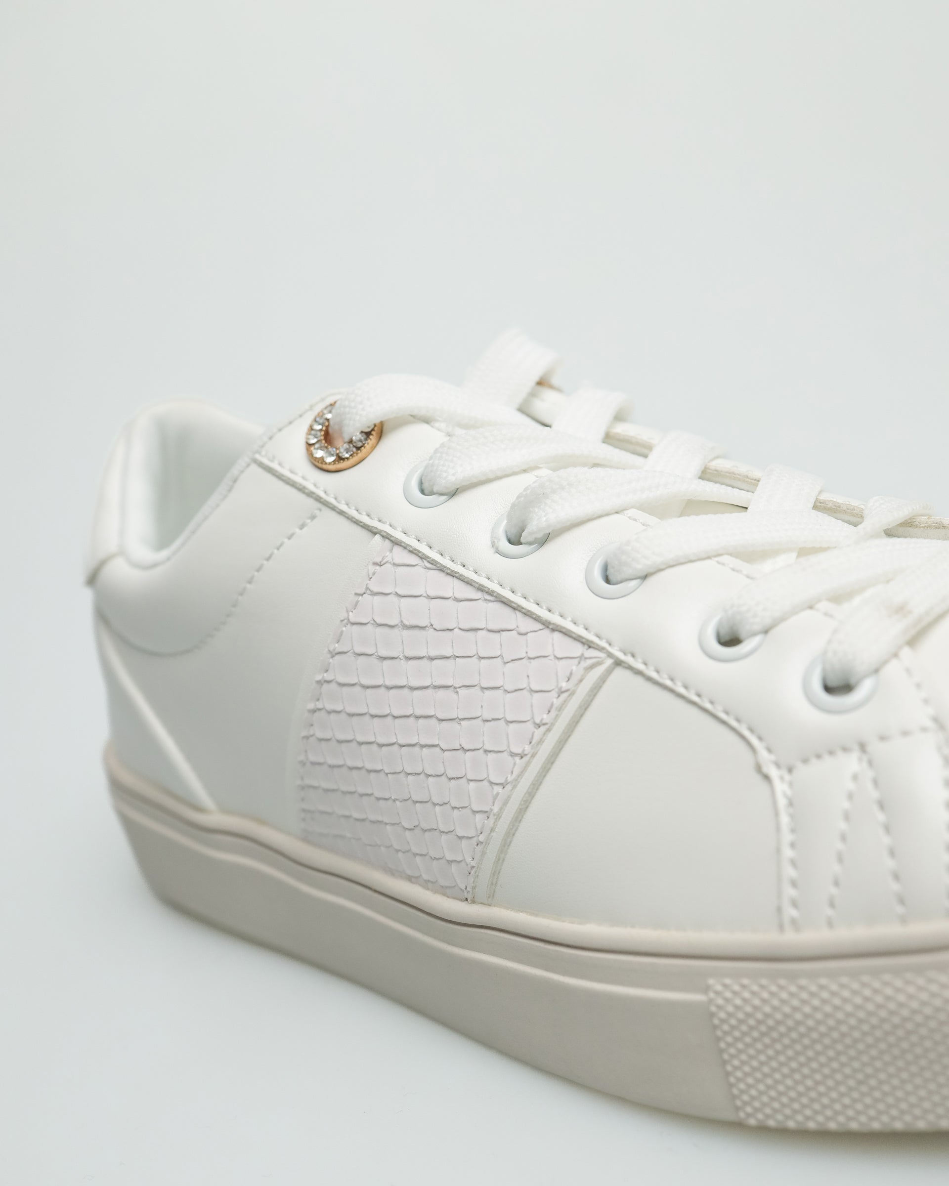 Tomaz YX125 Ladies Sneakers (White)