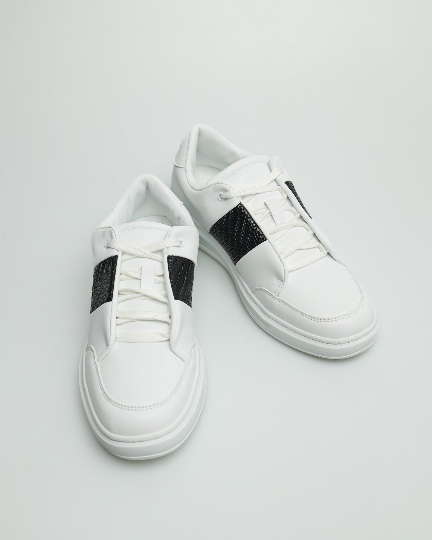 Tomaz TY019 Men's Sneakers (White/Black)