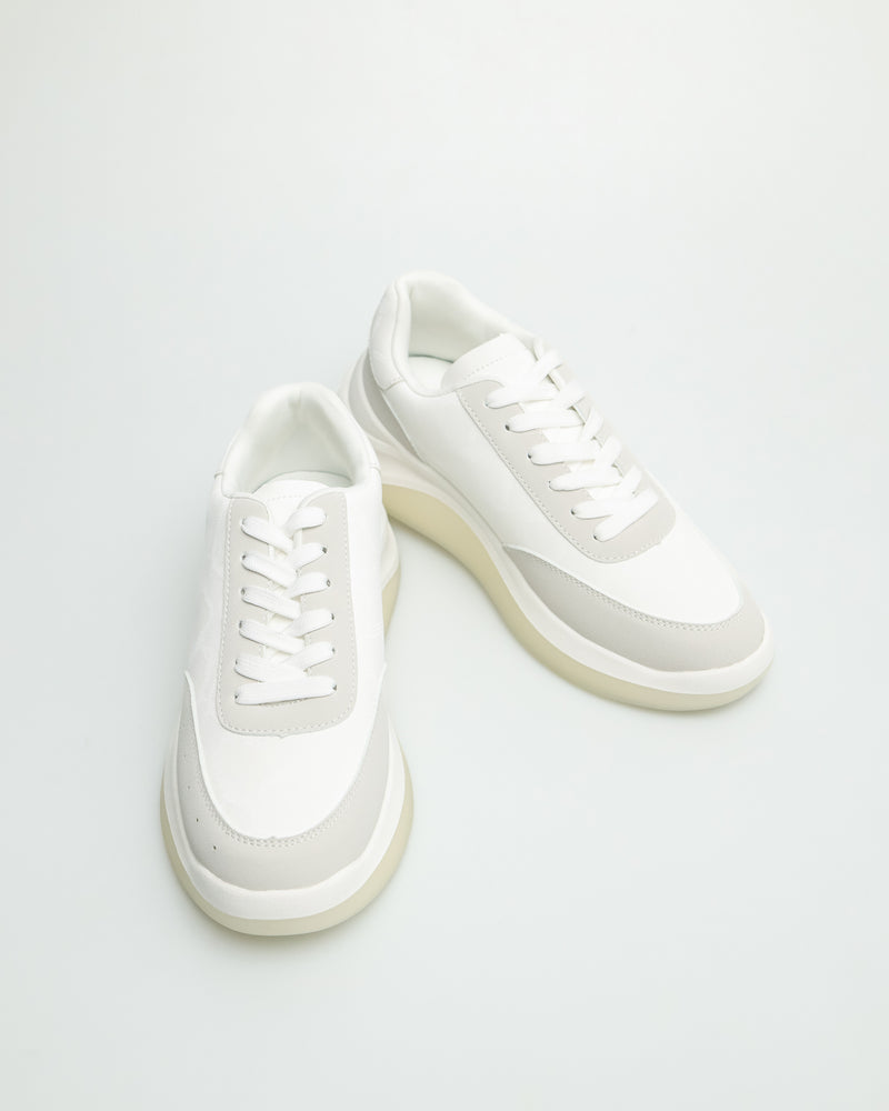 
                  
                    Load image into Gallery viewer, Tomaz YX115 Ladies Sneakers (White)
                  
                