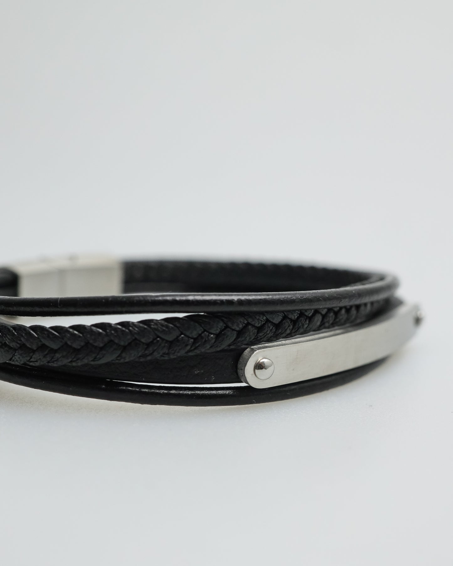 Tomaz NT402 Bracelet (Black)