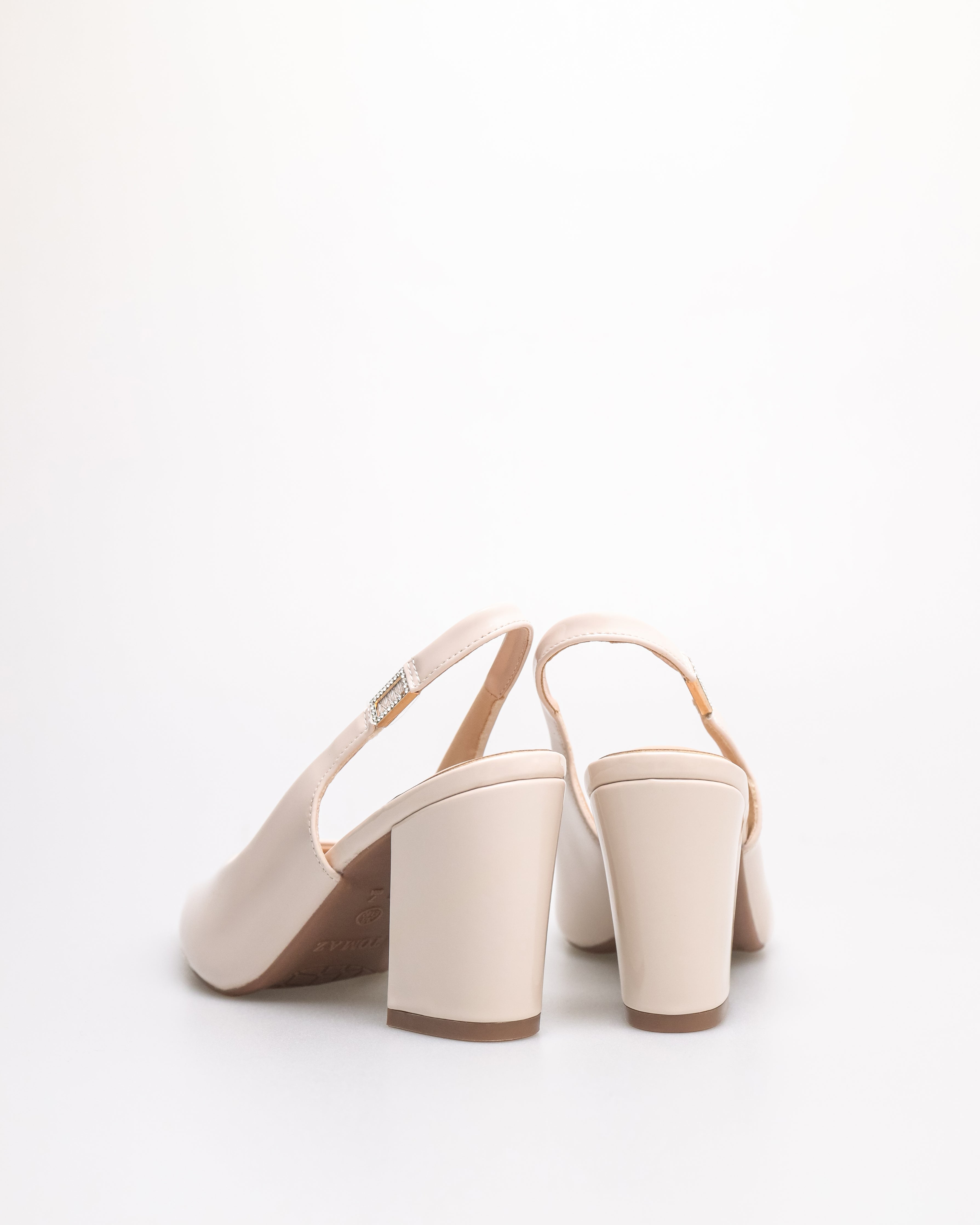 Tomaz NN439 Ladies Pointy Slingback Heels (Cream)