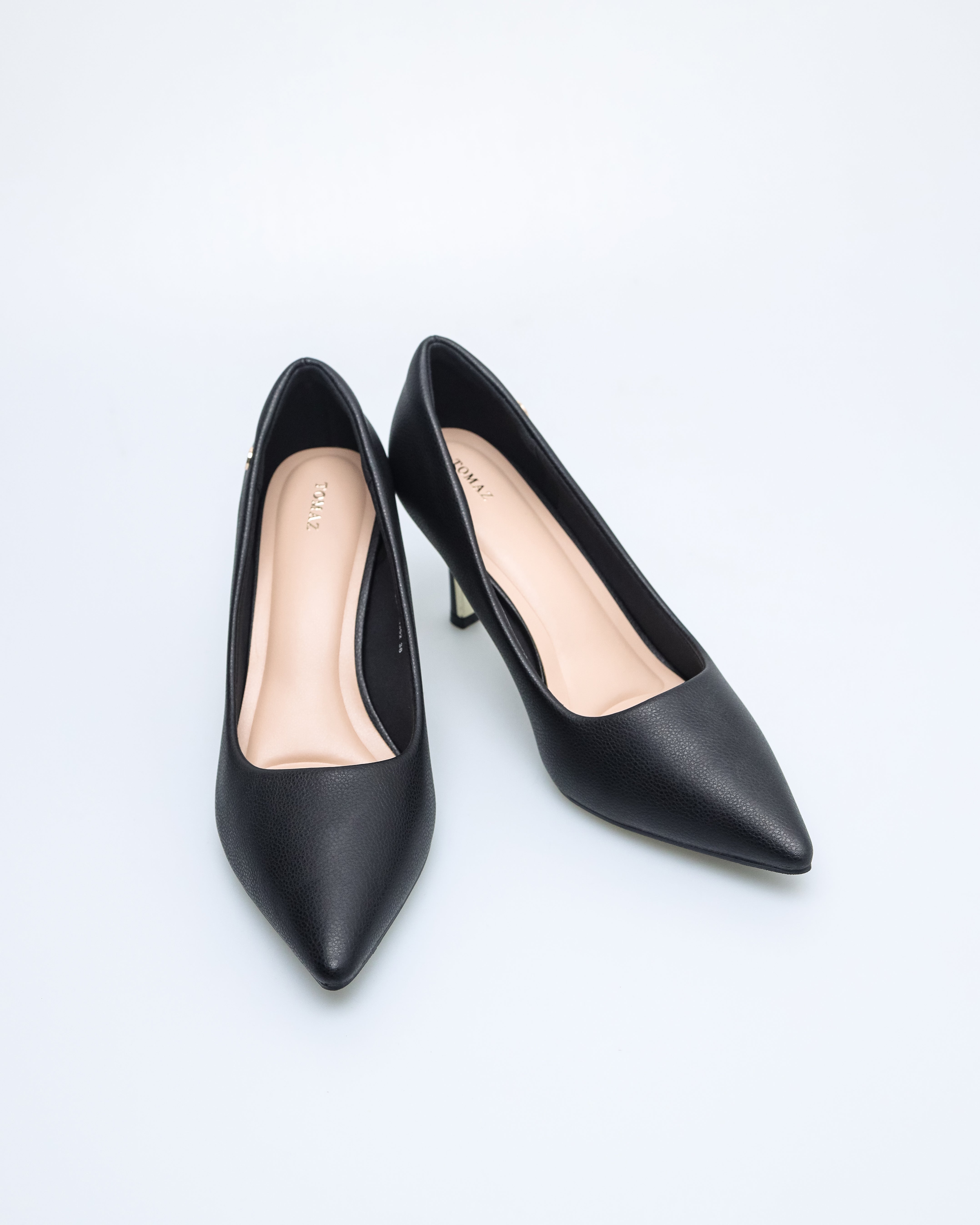 Tomaz NN352 Ladies T-Charm Pointy Heels (Black)