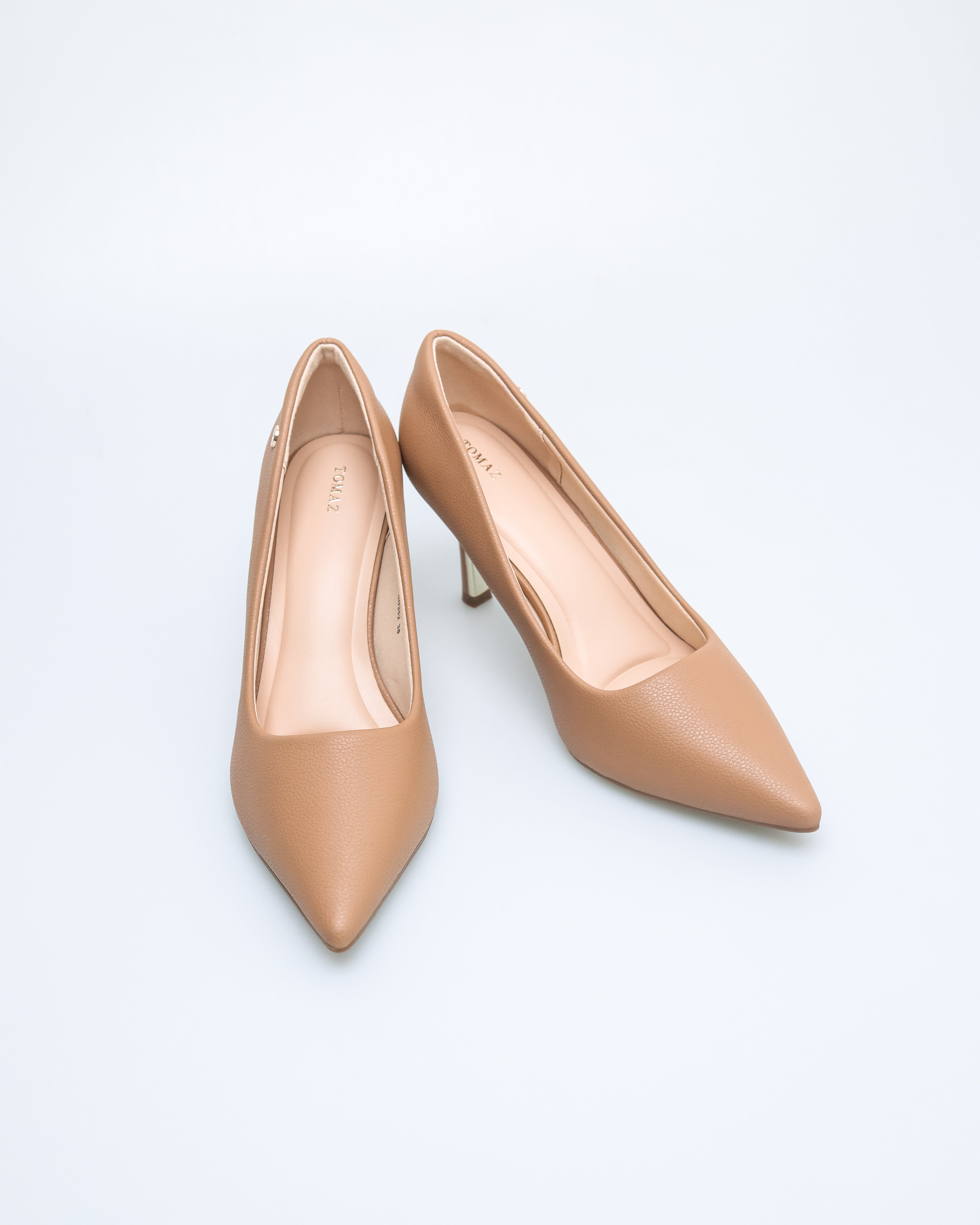 Tomaz NN352 Ladies T-Charm Pointy Heels (Camel)