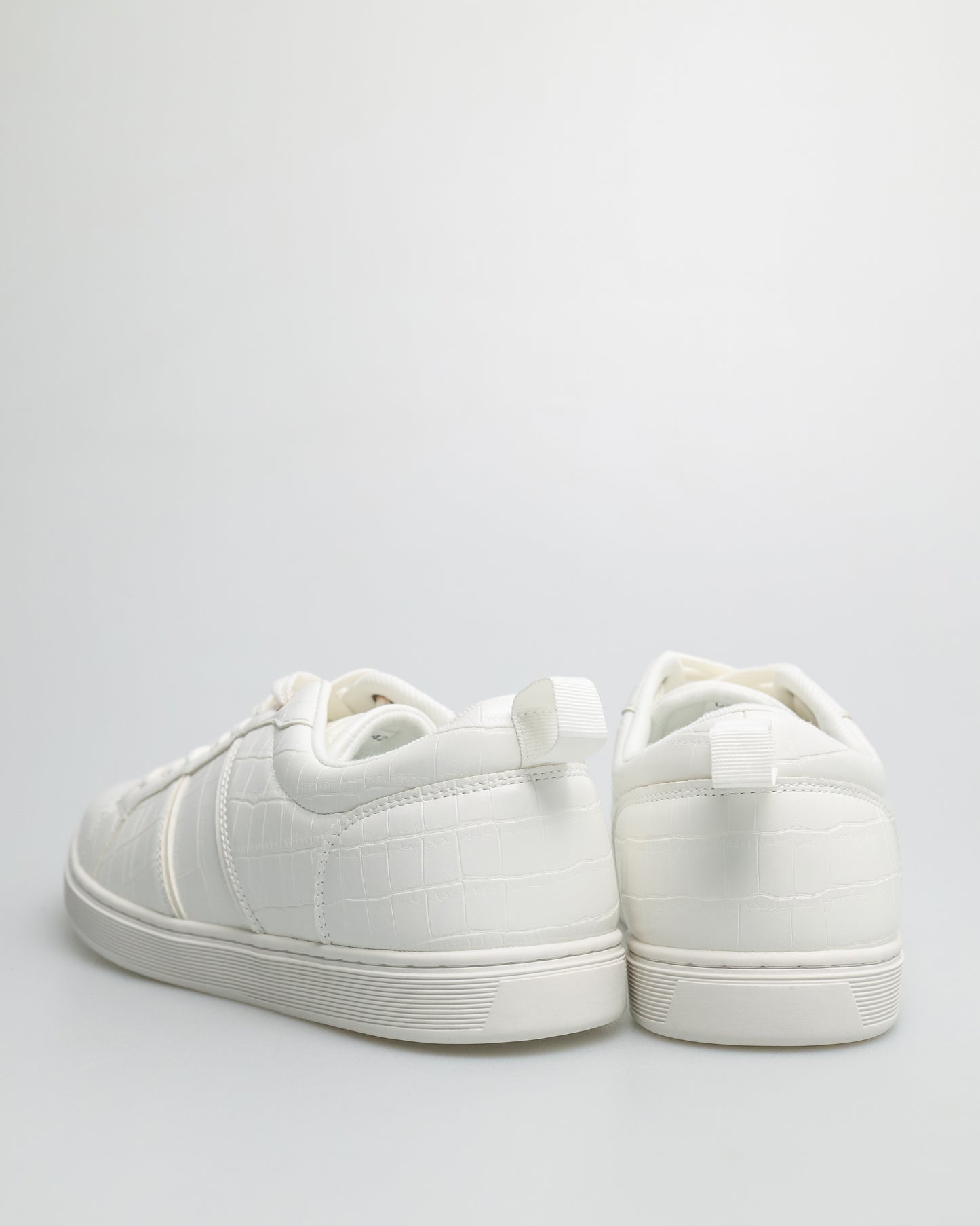 Tomaz C567 Men's Sneaker (White)