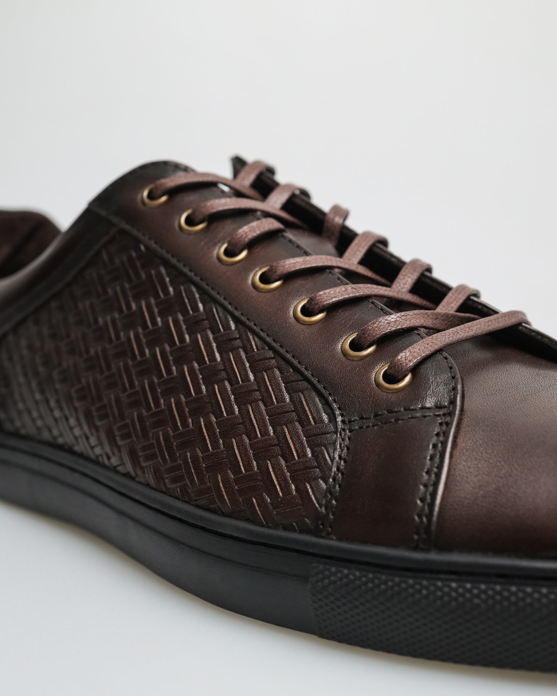 Tomaz C586 Men's Sneakers (Coffee)